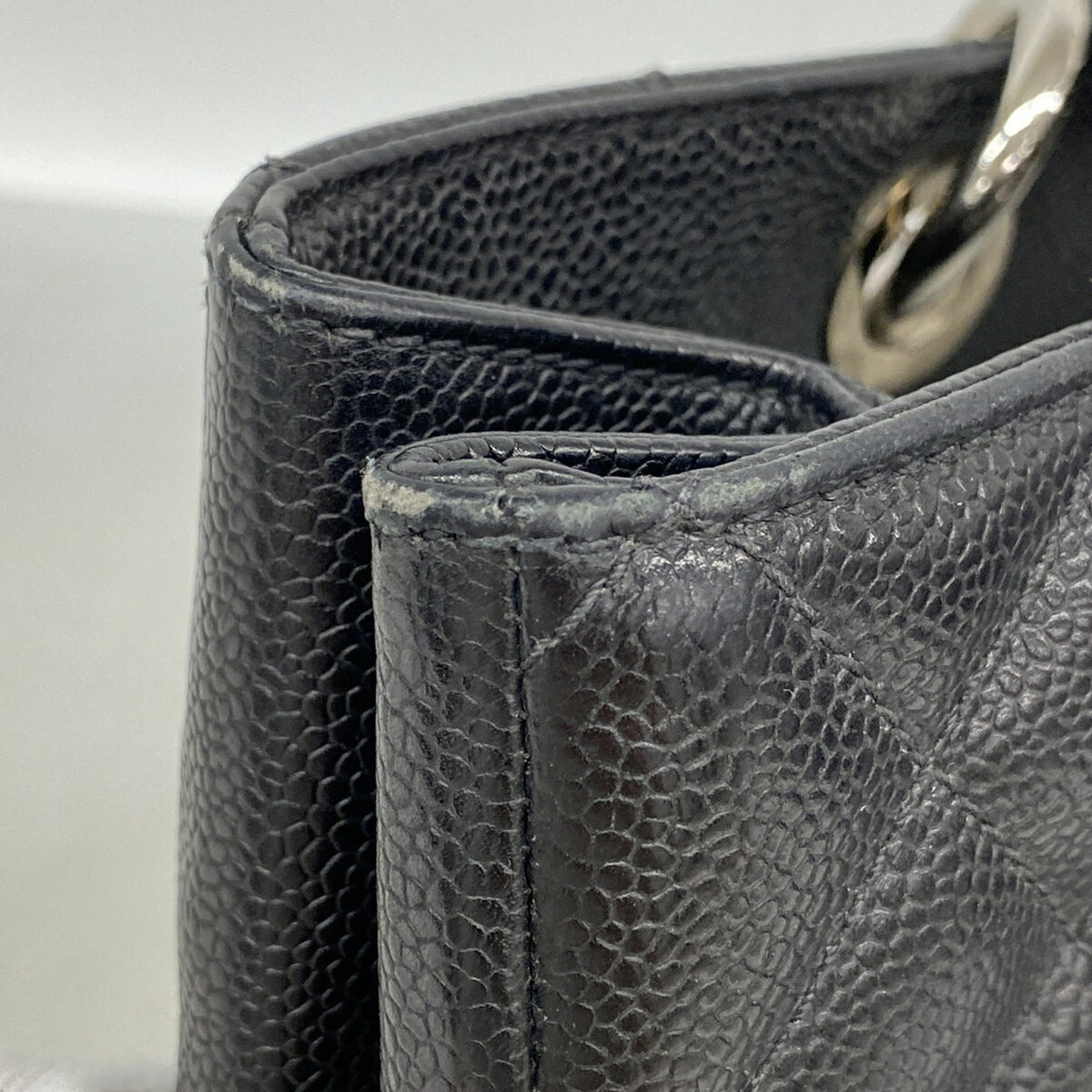 Chanel Black Grained Calfskin Tote Bag (Pre-Owned)