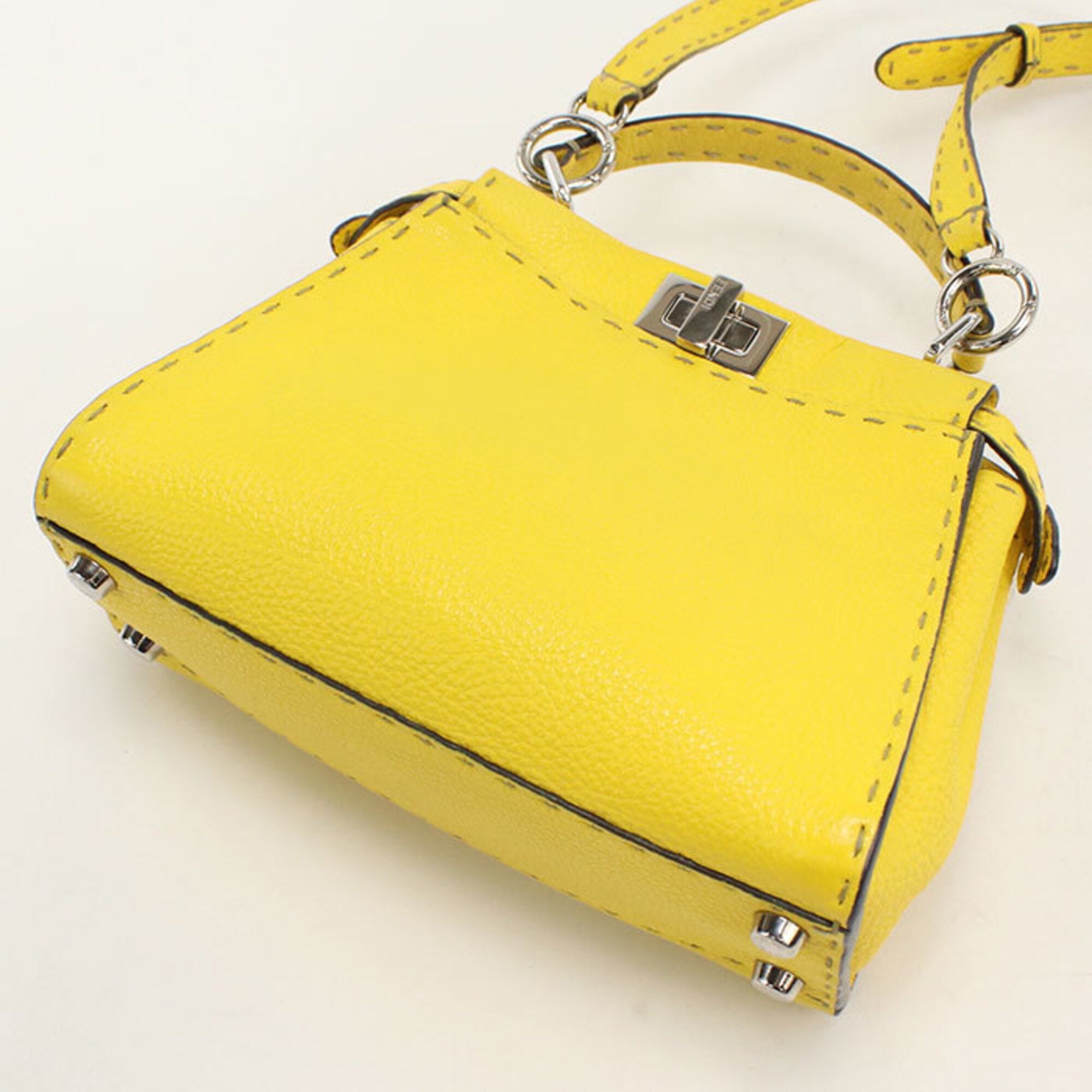 Fendi Yellow Leather Handbag (Pre-Owned)