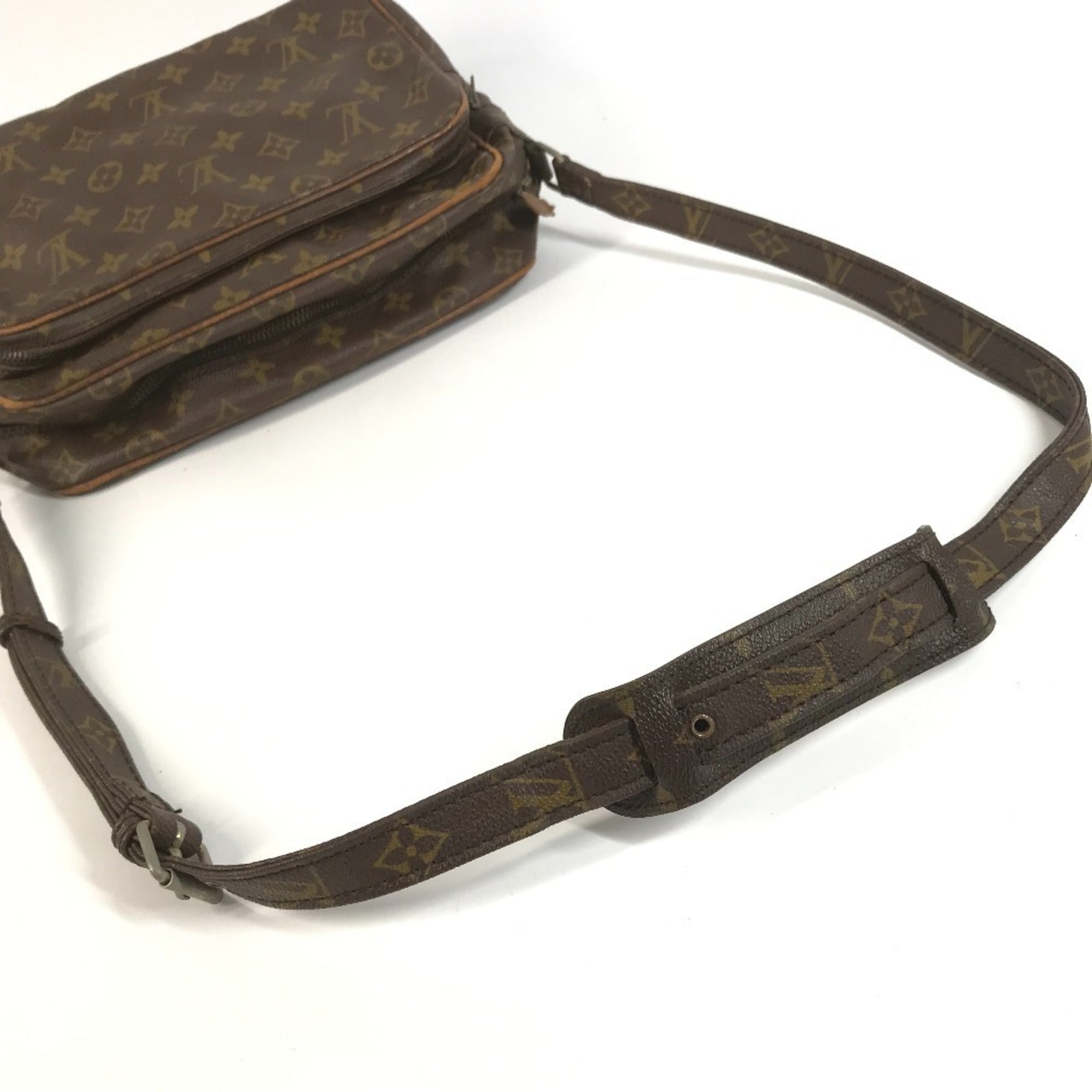 Louis Vuitton Monogram Brown Monogram Shoulder Bag (Pre-Owned)