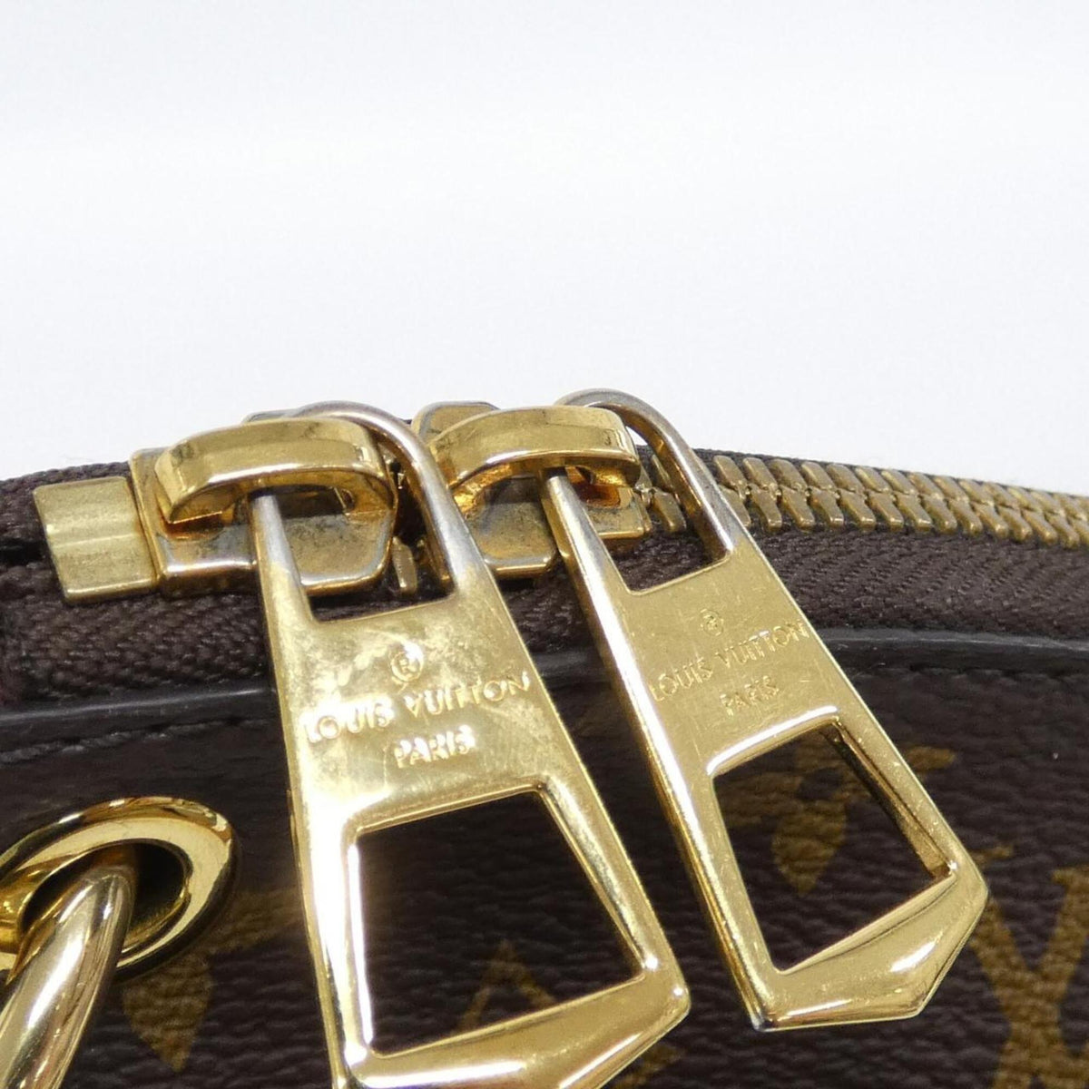 Louis Vuitton Marron Monogram Coated Canvas Shoulder Bag (Pre-Owned)