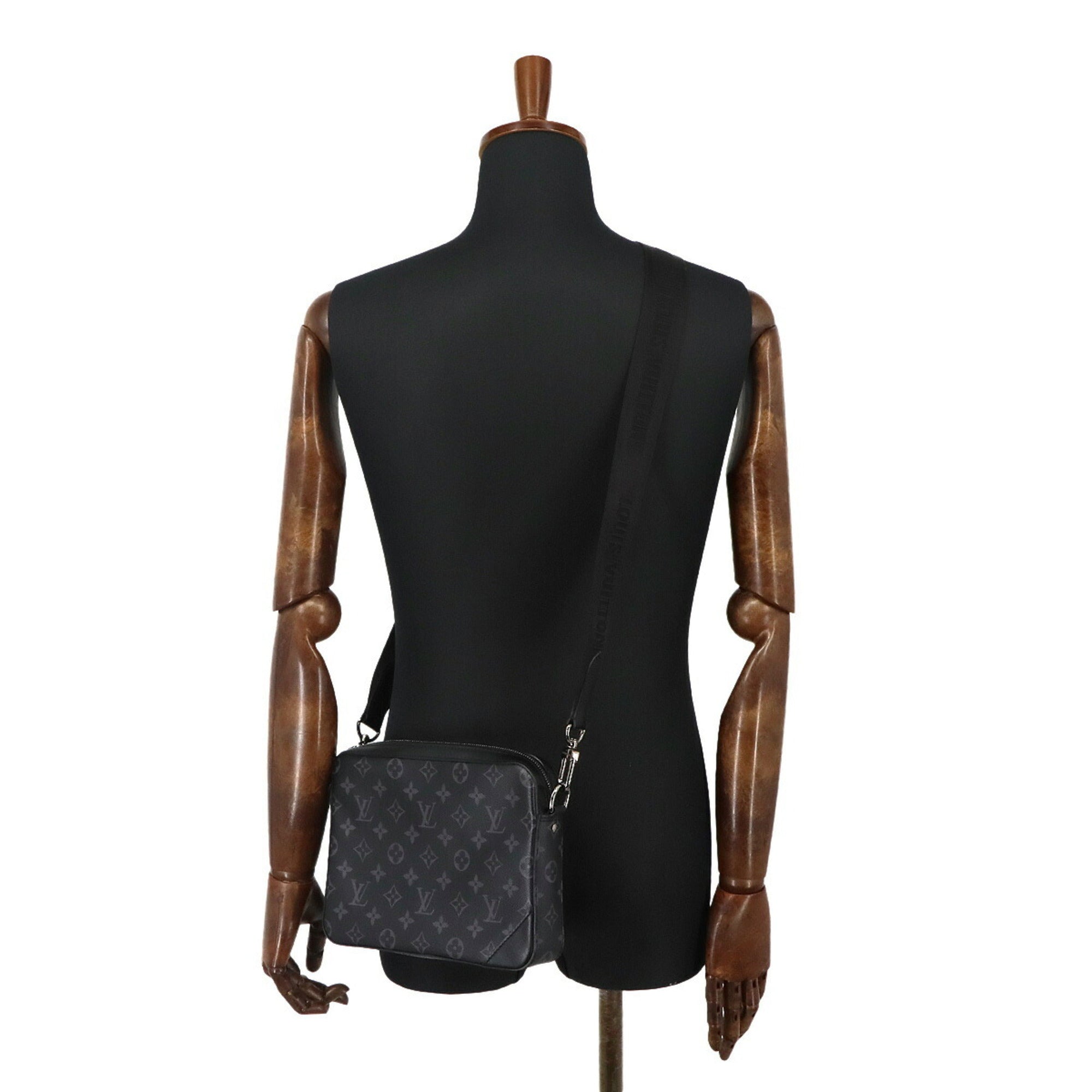 Louis Vuitton Monogram Eclipse Monogram Eclipse Messenger Bag Shoulder Bag (Pre-Owned)