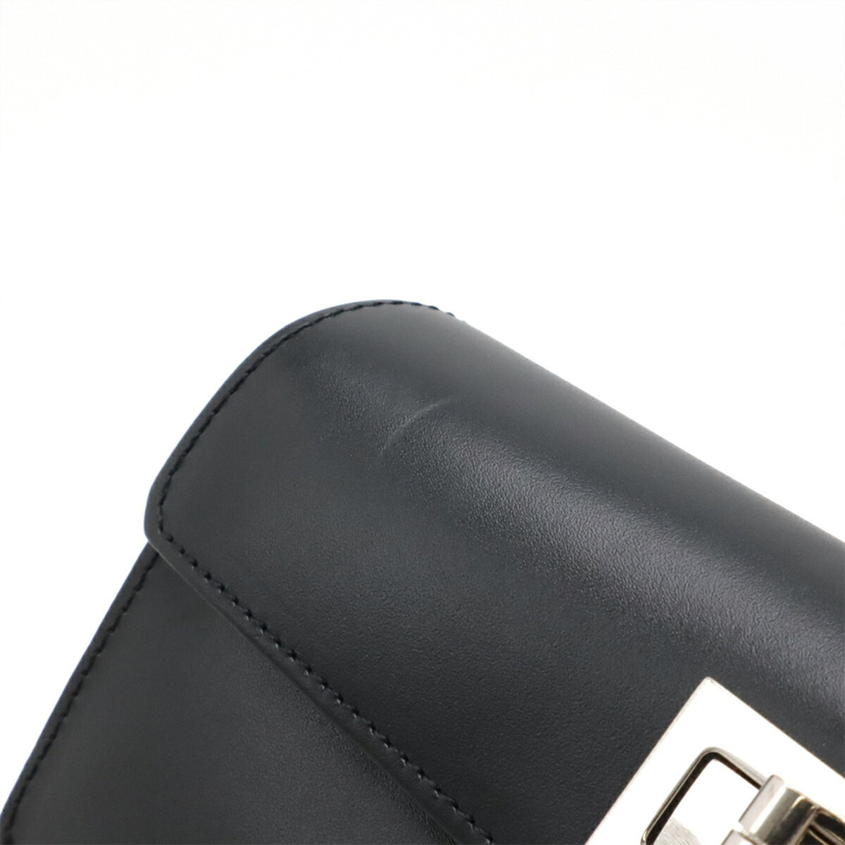 Chanel Black Leather Clutch Bag (Pre-Owned)