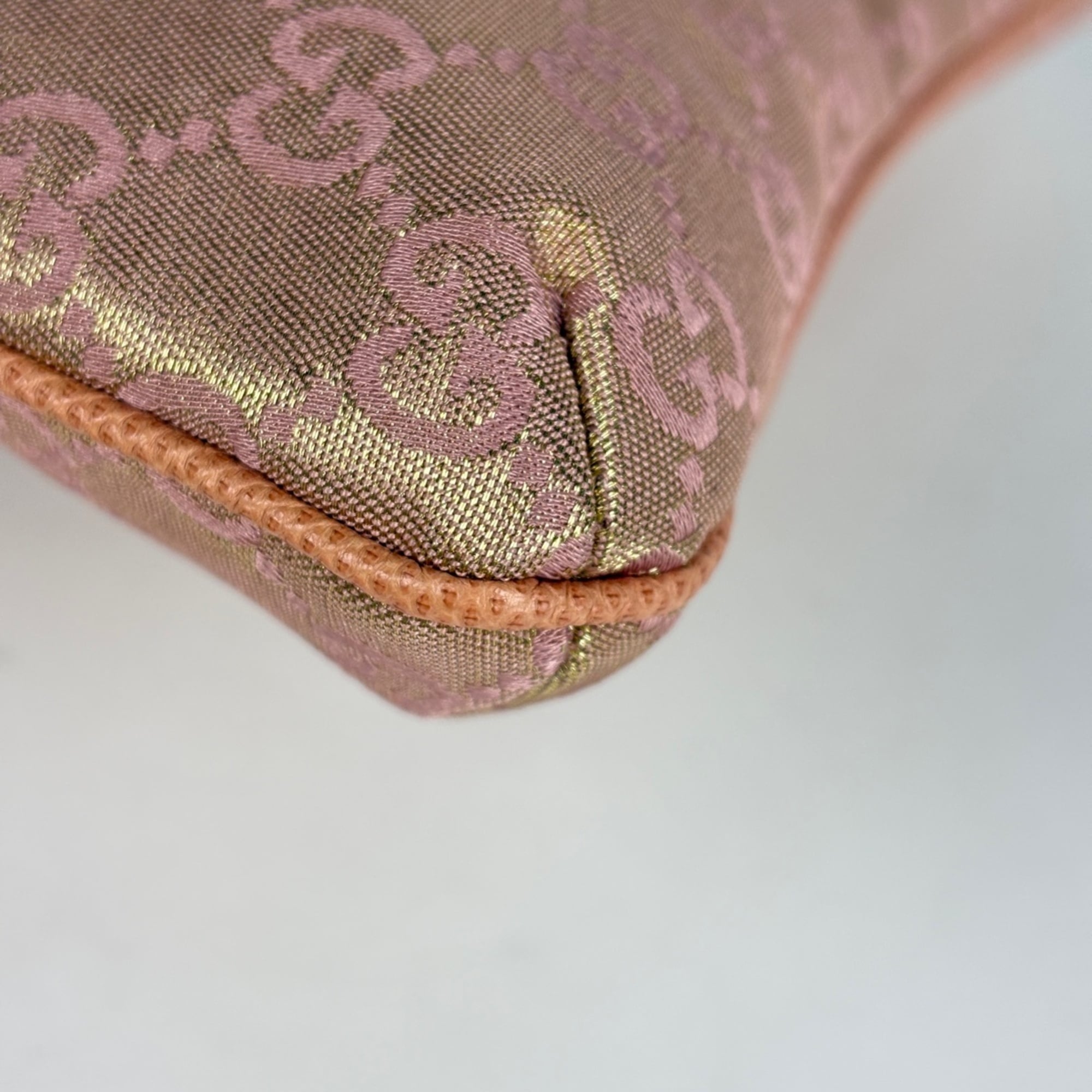 Gucci Pink Gg Canvas Leather Pouch (Pre-Owned)