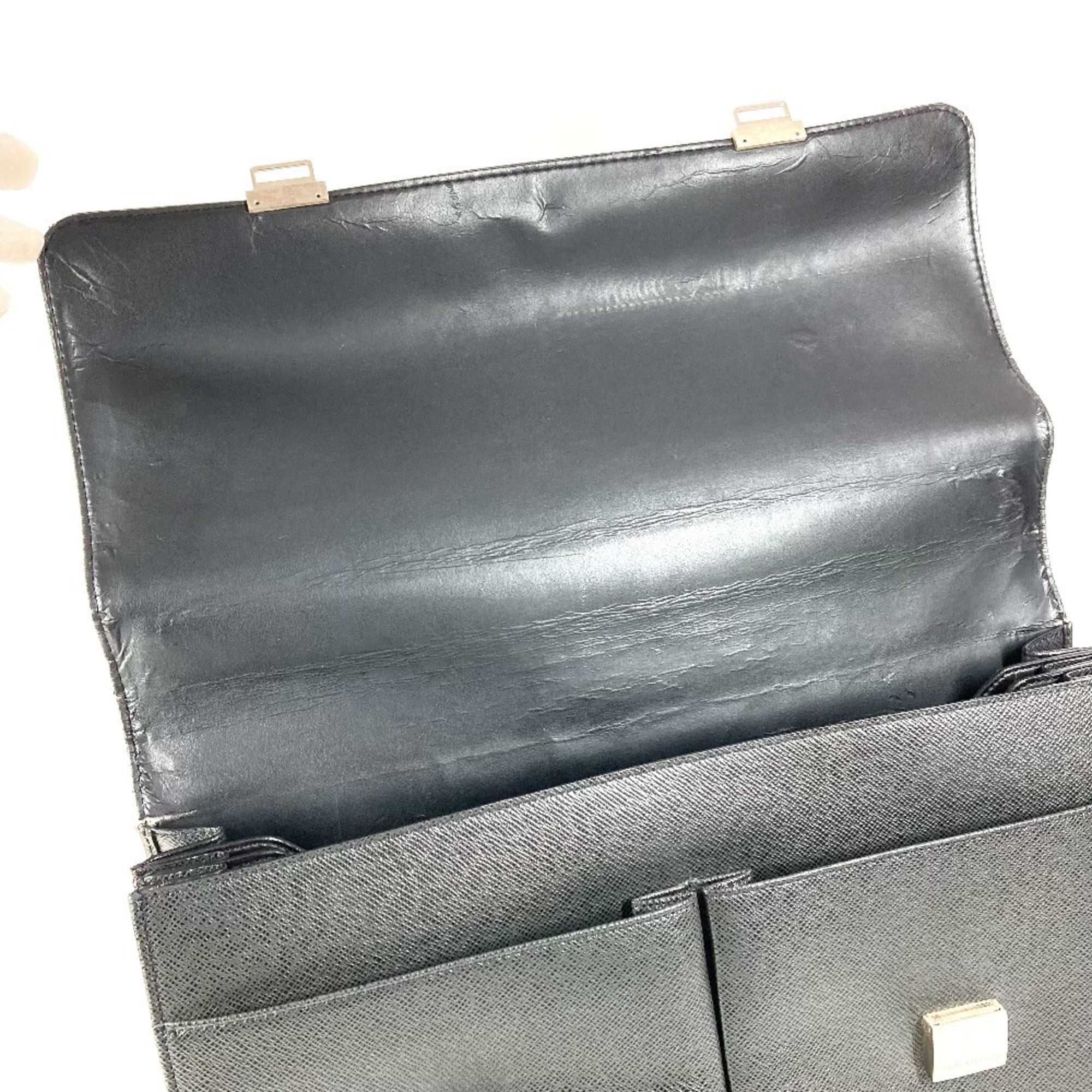 Louis Vuitton Ardoise Black Taiga Leather Briefcase Handbag (Pre-Owned)