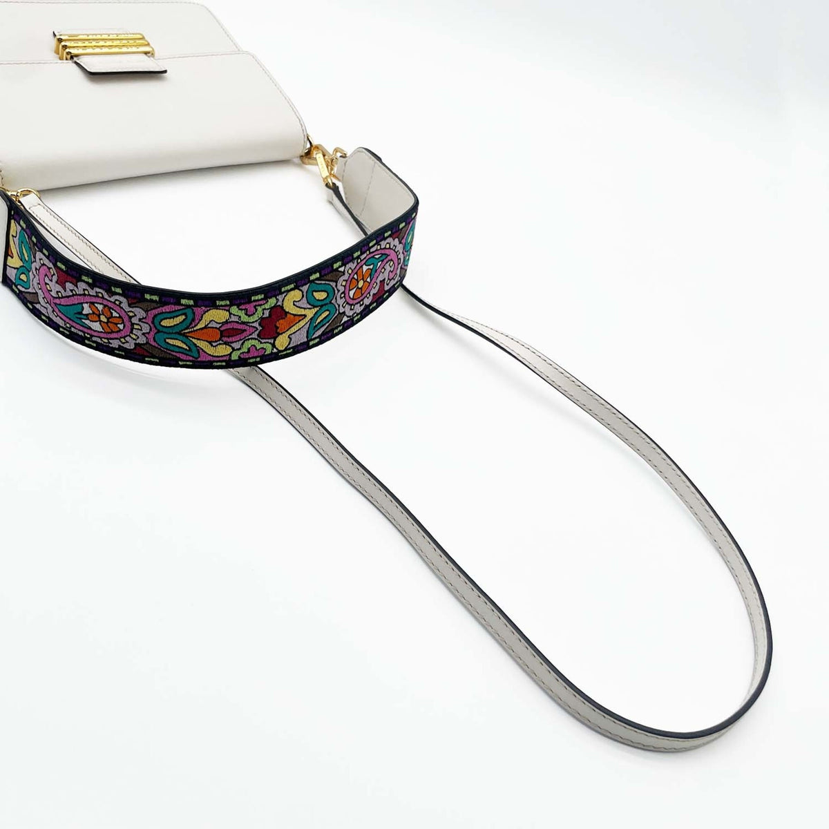 Etro Multi-Color White Leather Shoulder Bag (Pre-Owned)