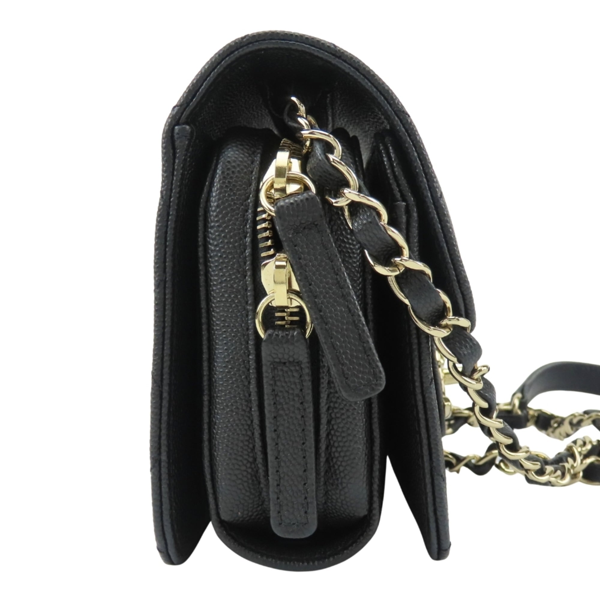 Chanel Black Grained Calfskin Shoulder Bag (Pre-Owned)