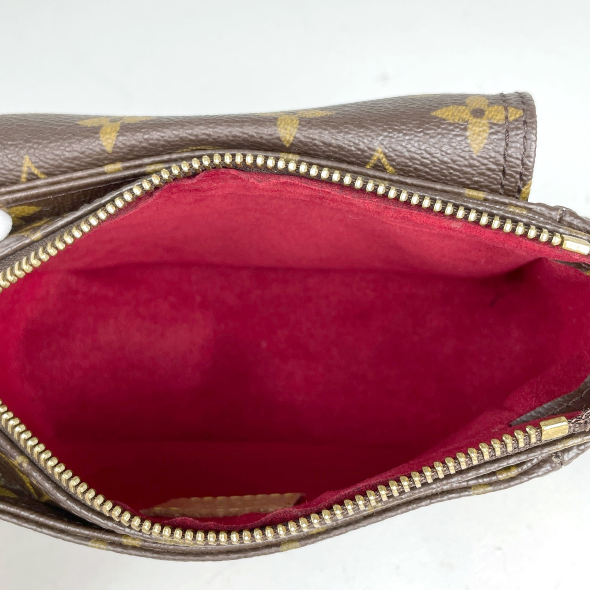 Louis Vuitton Brown Monogram Pochette Shoulder Bag (Pre-Owned)
