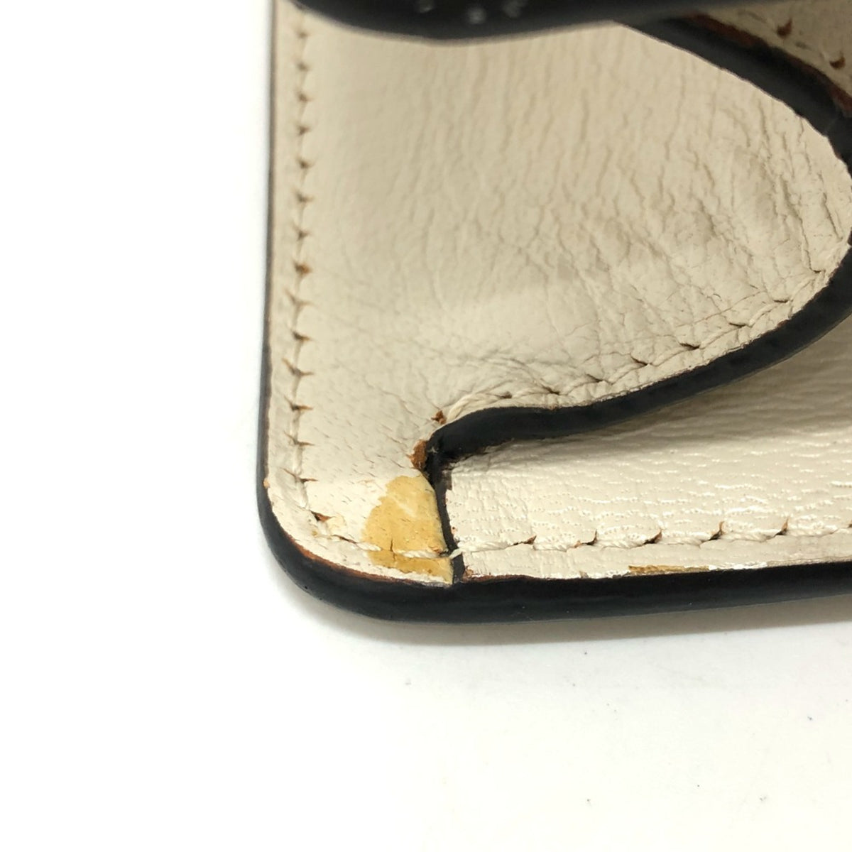 Gucci White Leather Shoulder Bag (Pre-Owned)