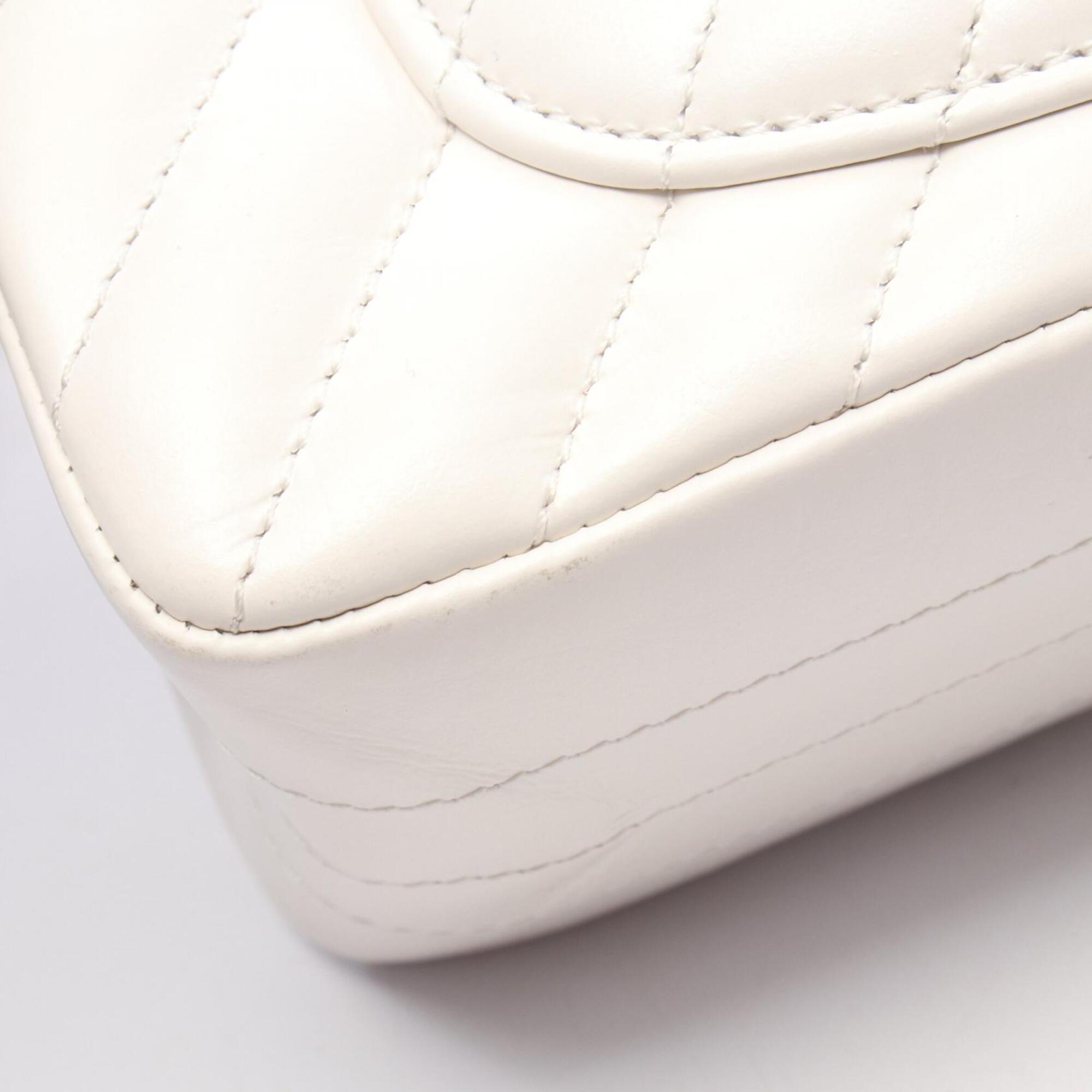 Chanel White Leather Handbag Shoulder Bag (Pre-Owned)