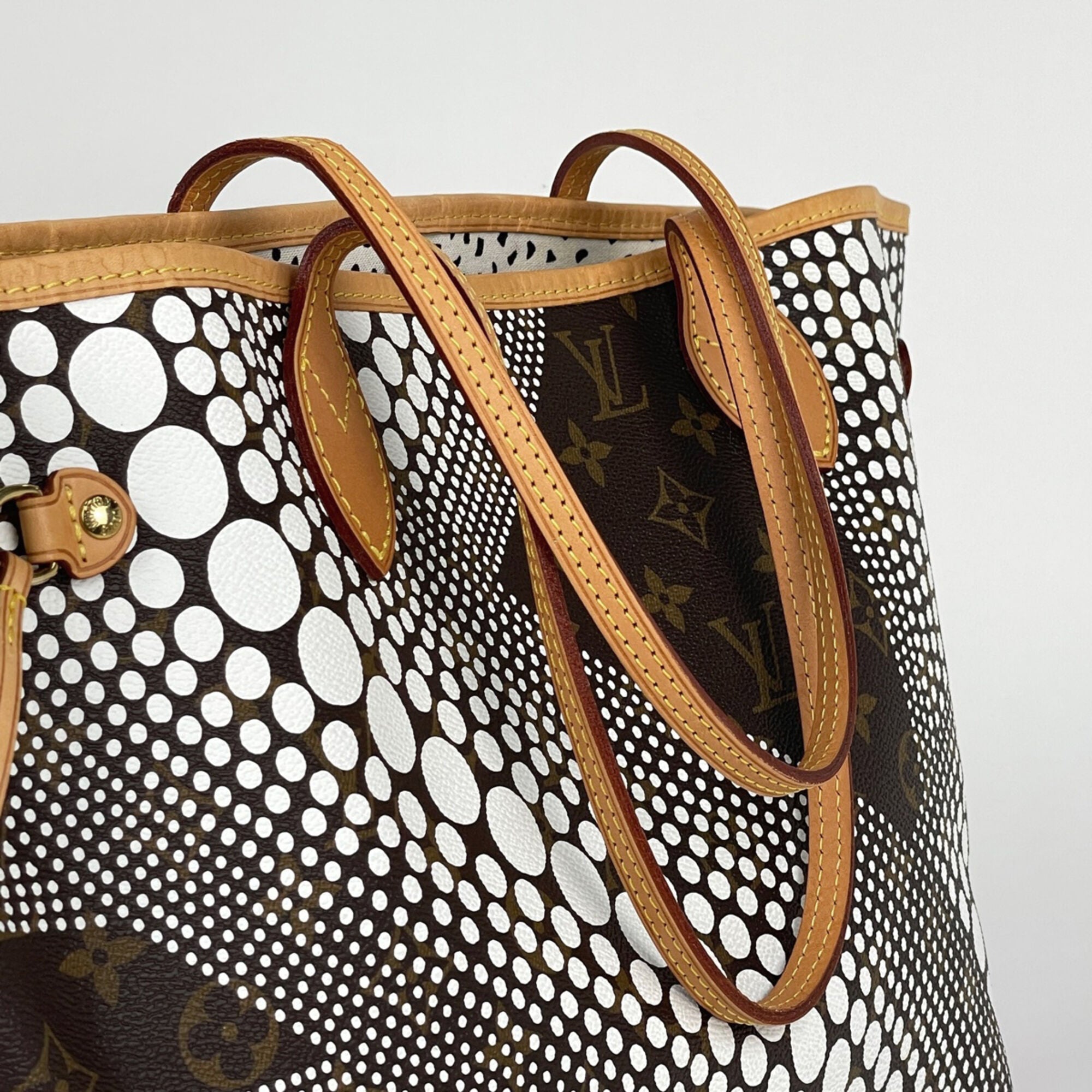 Louis Vuitton Blanc Brown White Monogram Shoulder Bag Tote Bag (Pre-Owned)