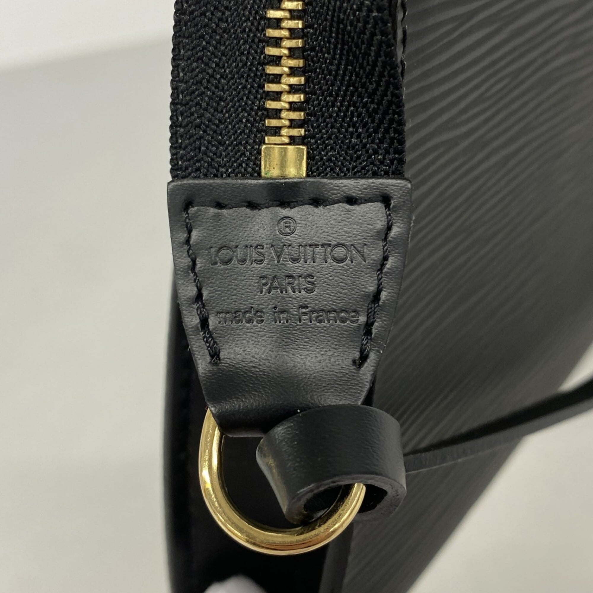 Louis Vuitton Noir Pouch (Pre-Owned)
