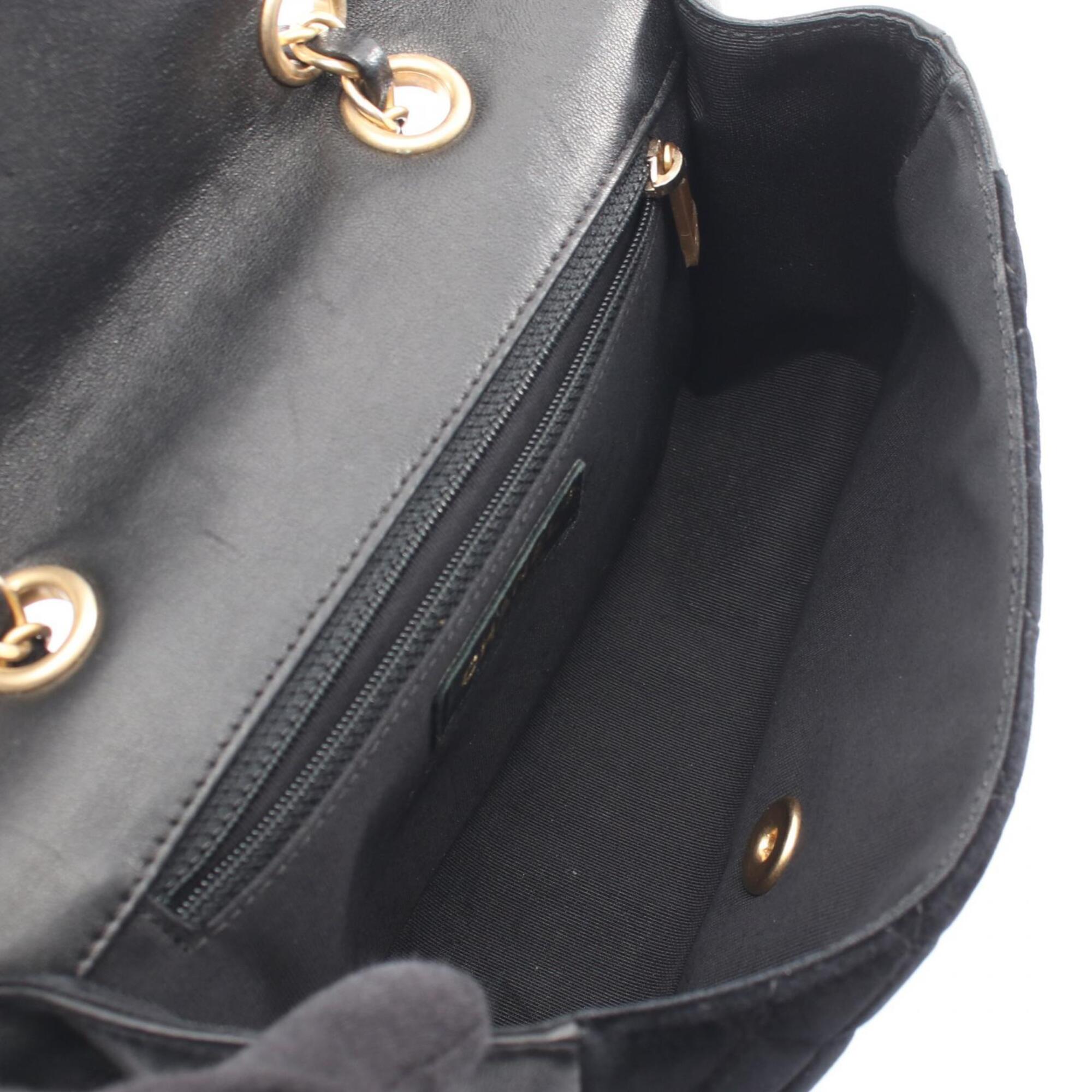 Chanel Black Leather Fabric Handbag Shoulder Bag (Pre-Owned)