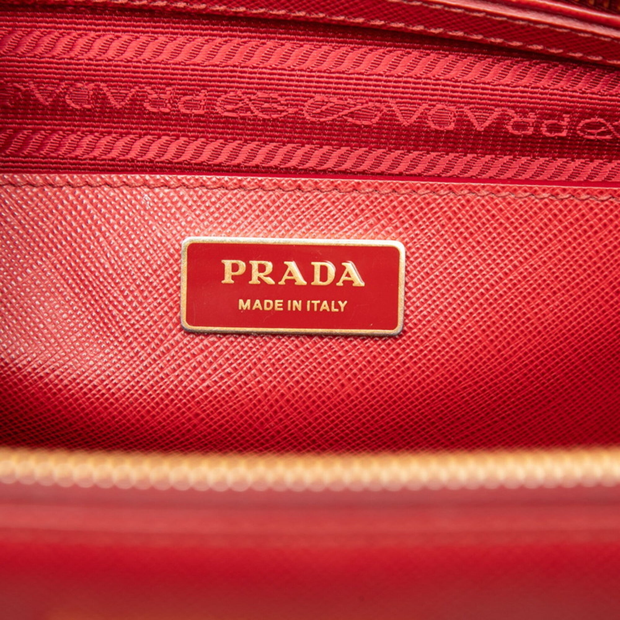 Prada Red Color Leather Handbag Shoulder Bag (Pre-Owned)