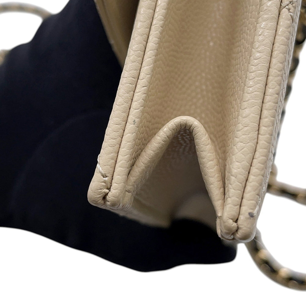 Chanel Beige Black Grained Calfskin Chain/Shoulder Wallet (Pre-Owned)