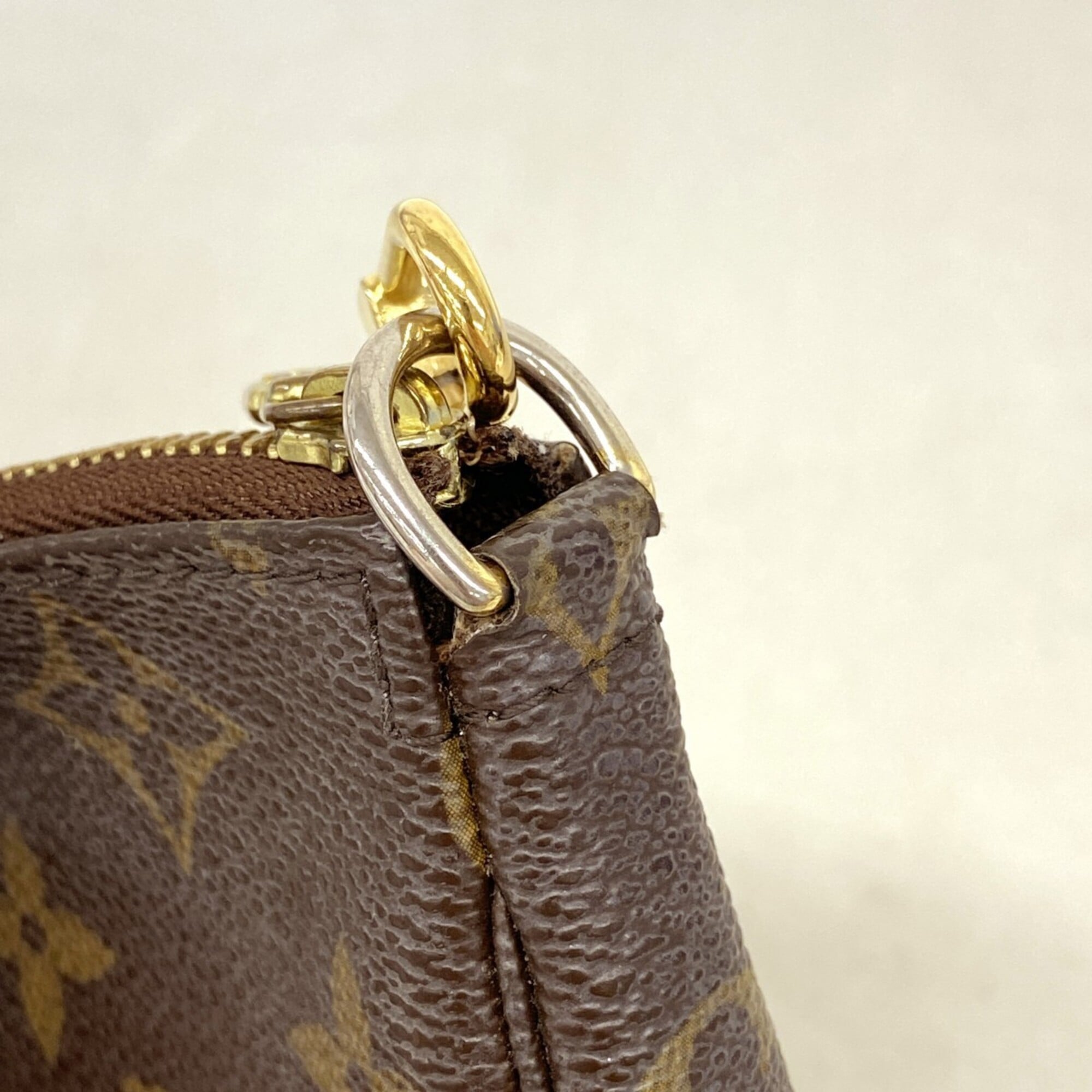 Louis Vuitton Brown Pouch (Pre-Owned)