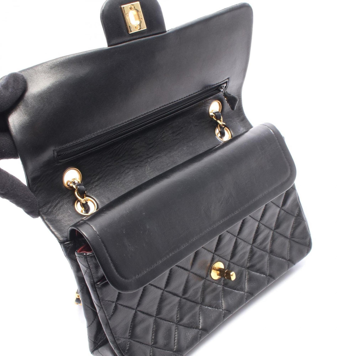 Chanel Black Leather Handbag Shoulder Bag (Pre-Owned)