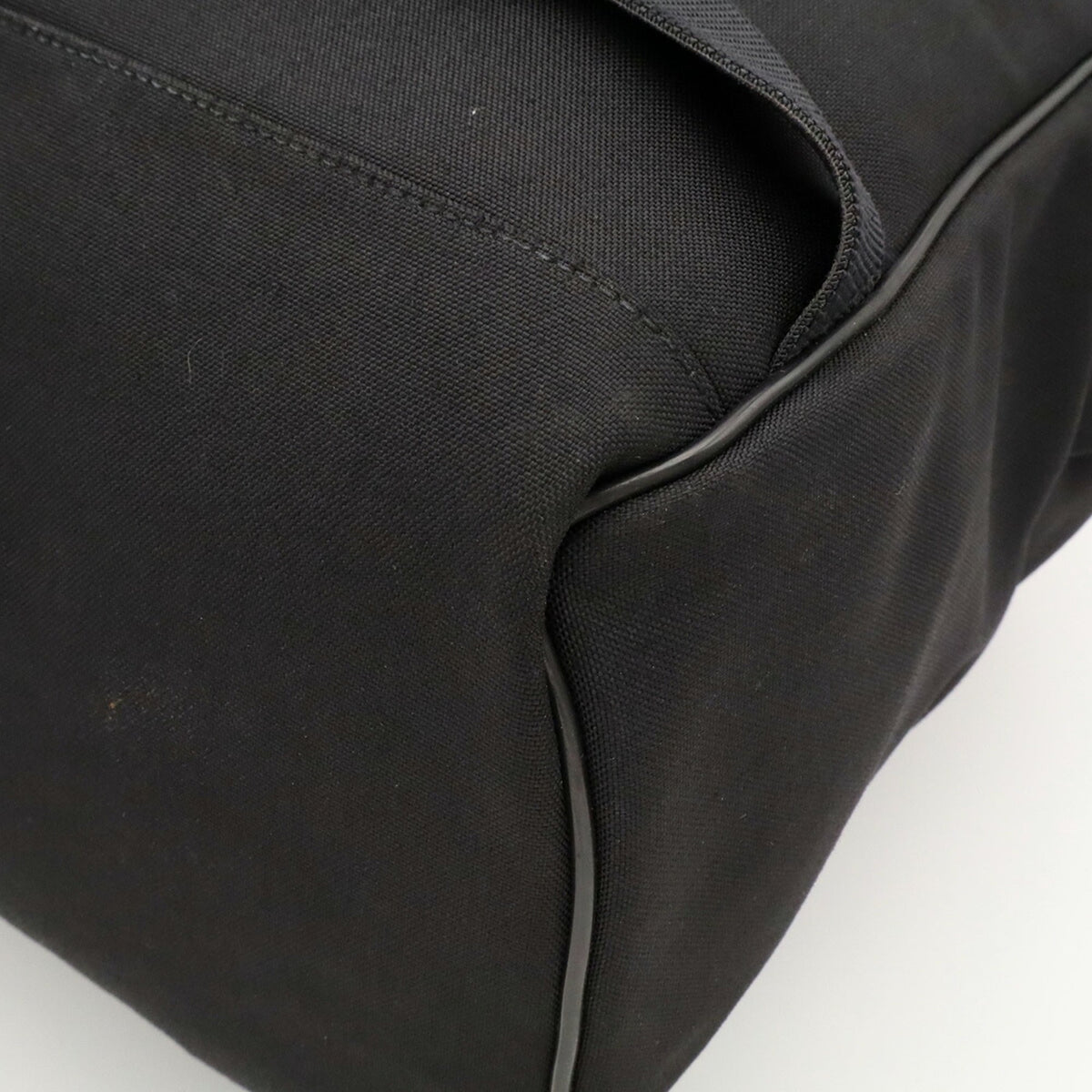 Yves Saint Laurent Black Nylon Canvas Backpack (Pre-Owned)