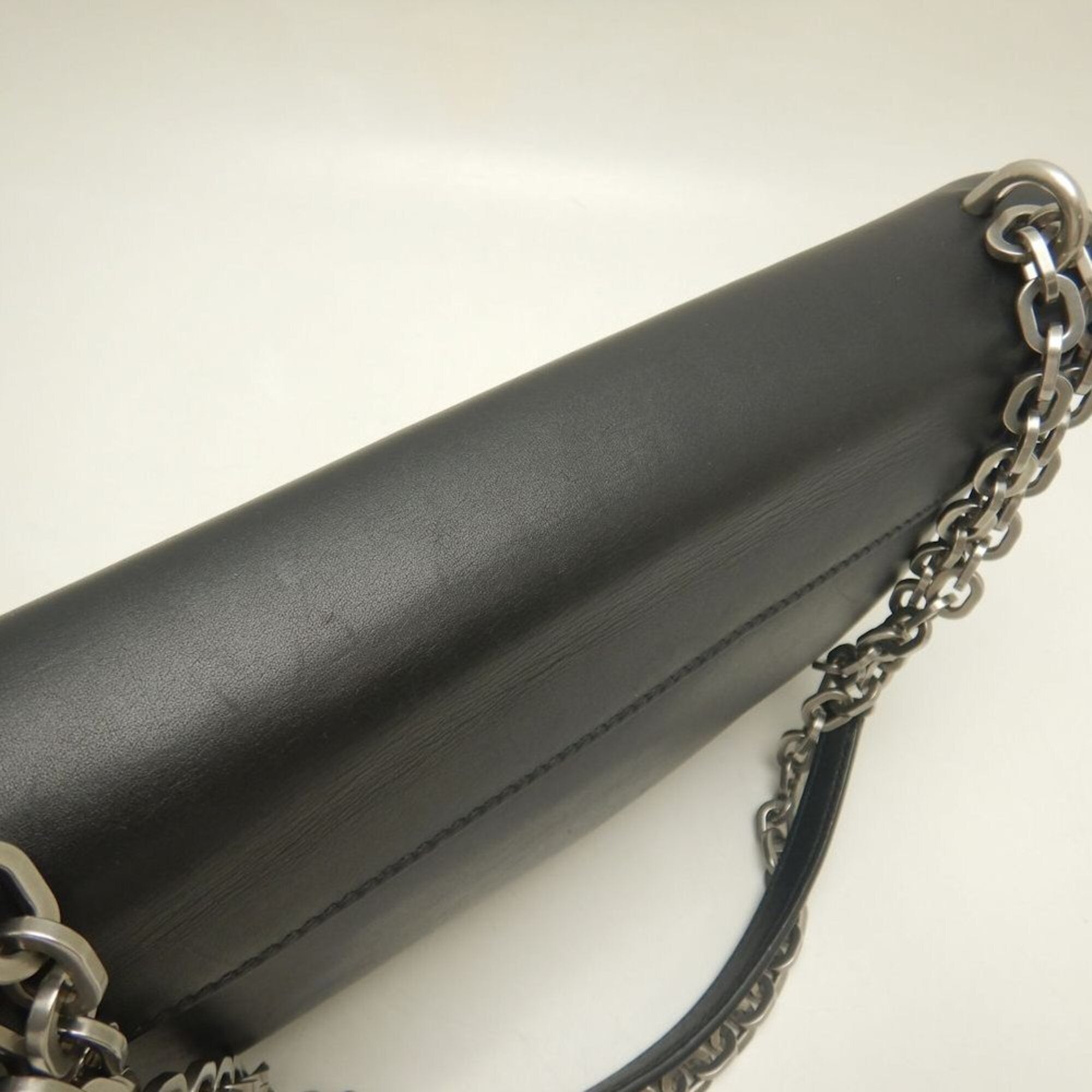 Prada Nero Leather Shoulder Bag (Pre-Owned)