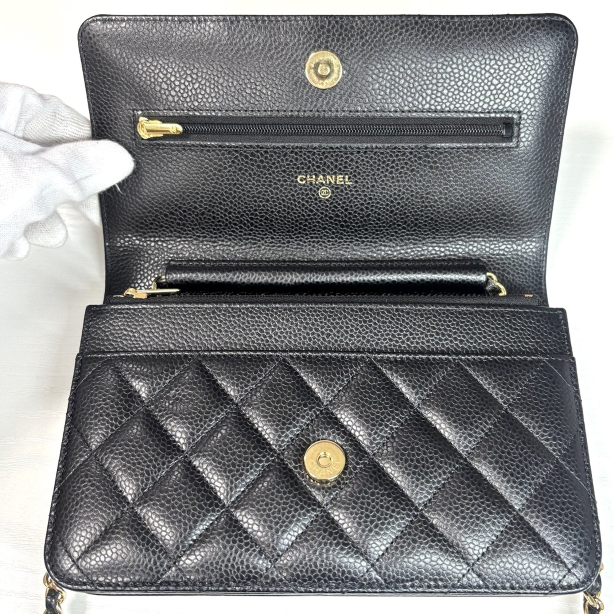 Chanel Matelasse Black Grained Calfskin Shoulder Bag (Pre-Owned)