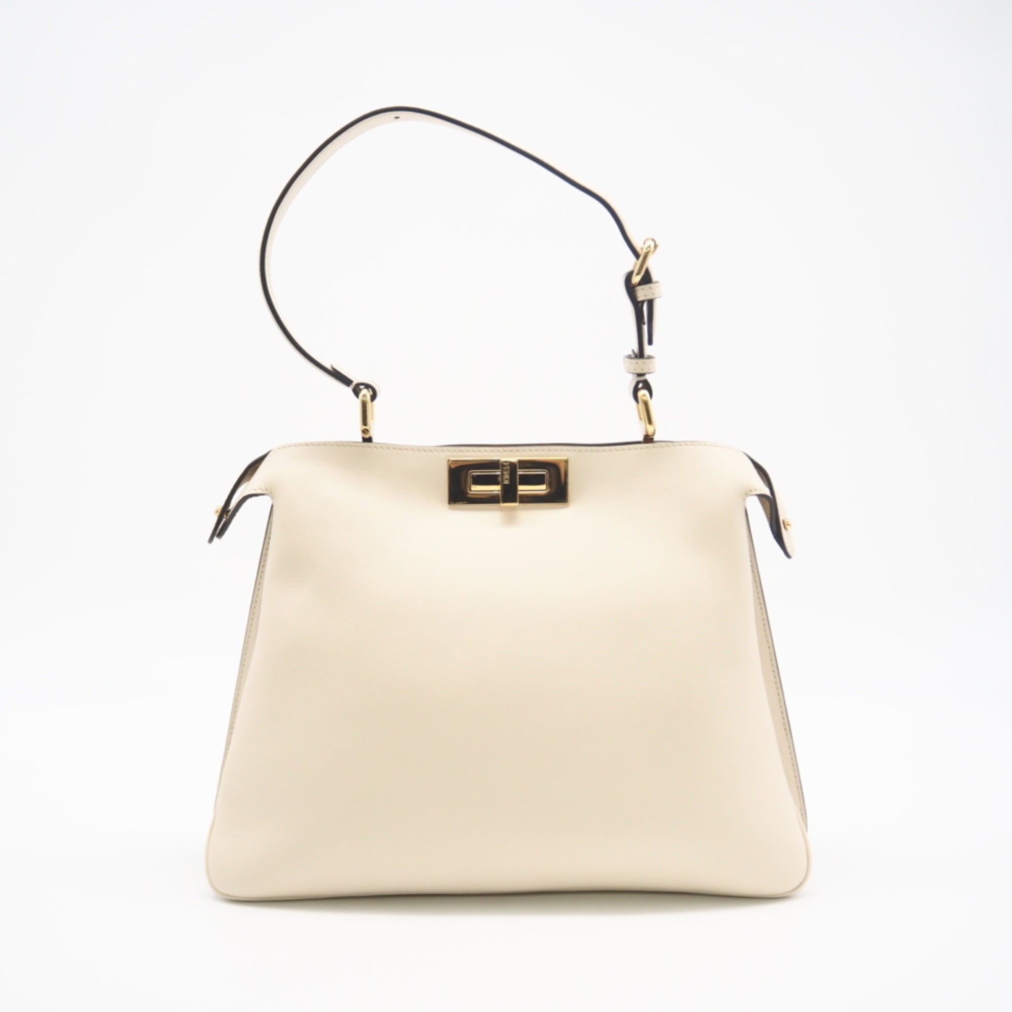 Fendi Beige White Leather Handbag (Pre-Owned)