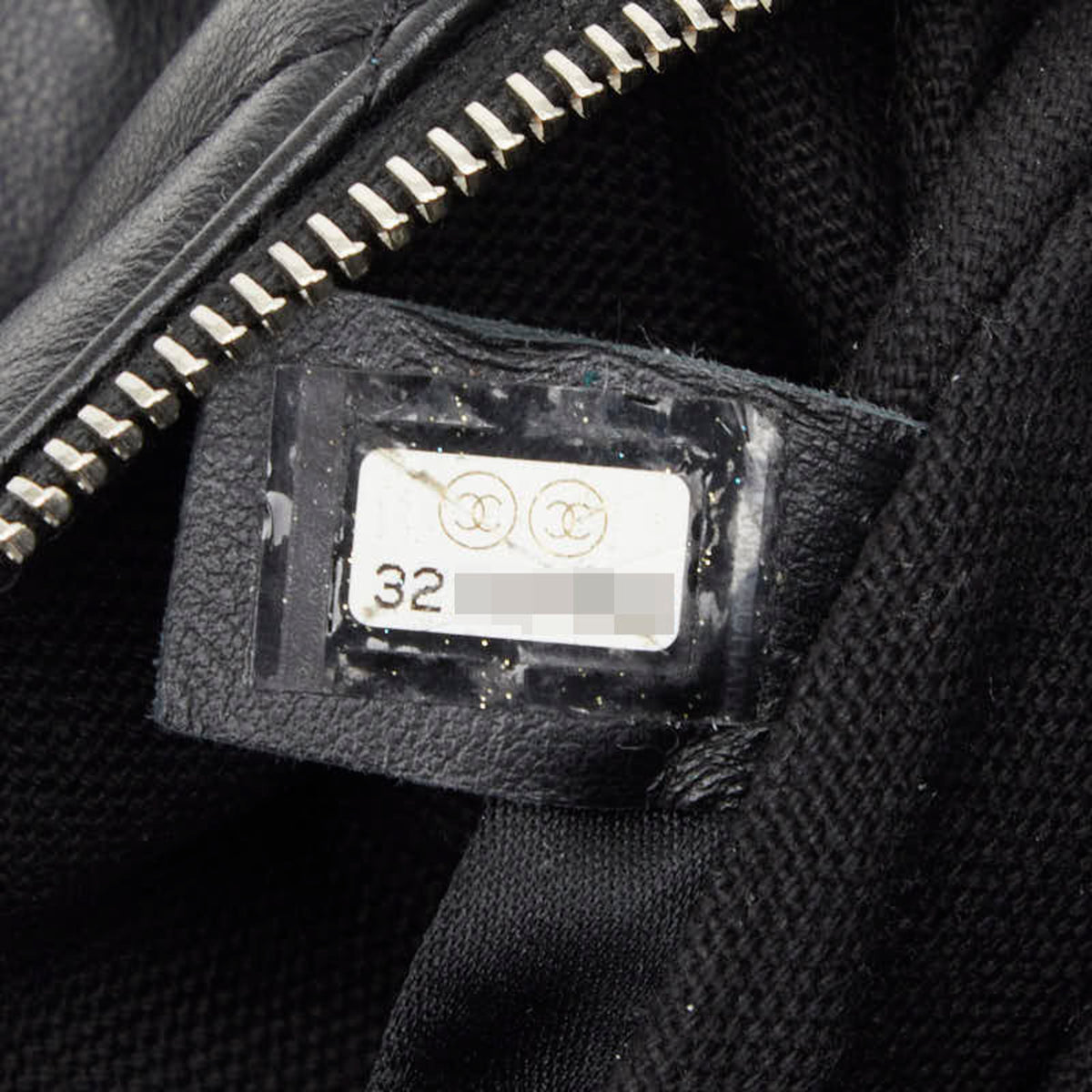 Chanel Black Leather Sling Bag (Pre-Owned)