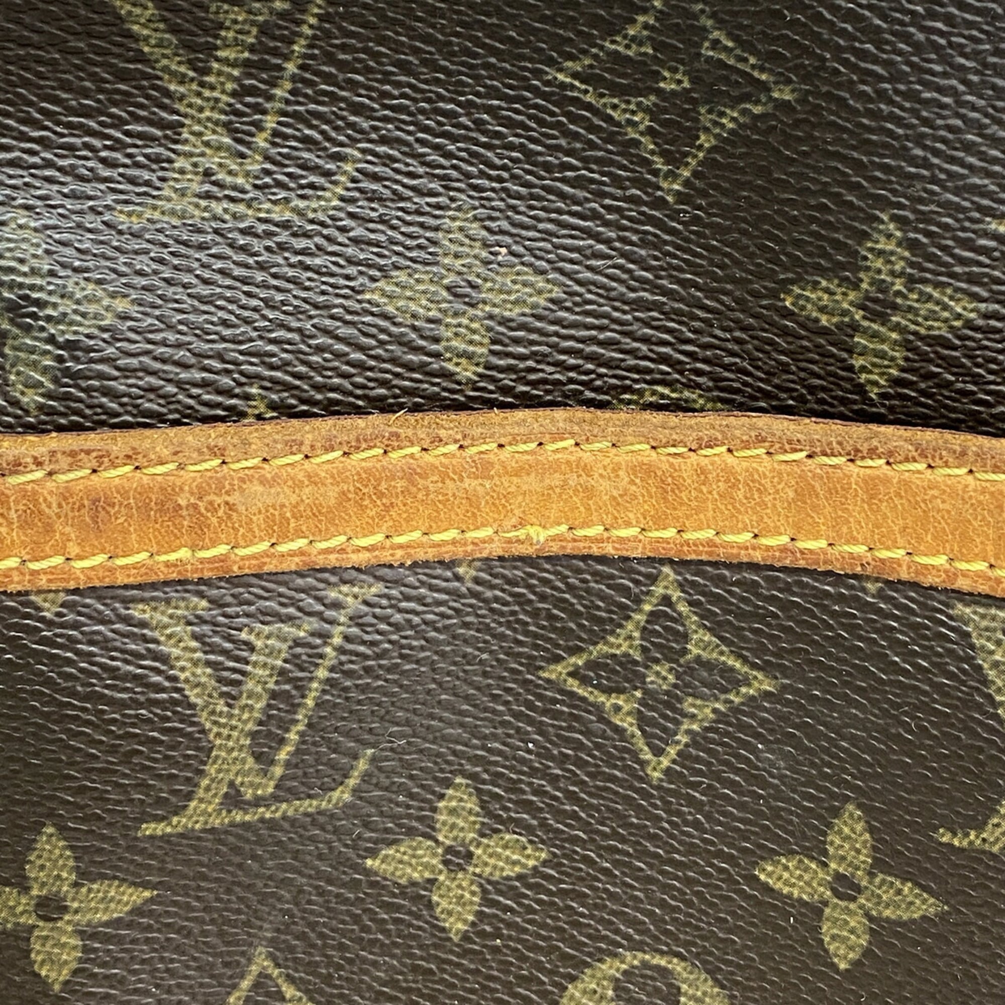 Louis Vuitton Brown Shoulder Bag (Pre-Owned)
