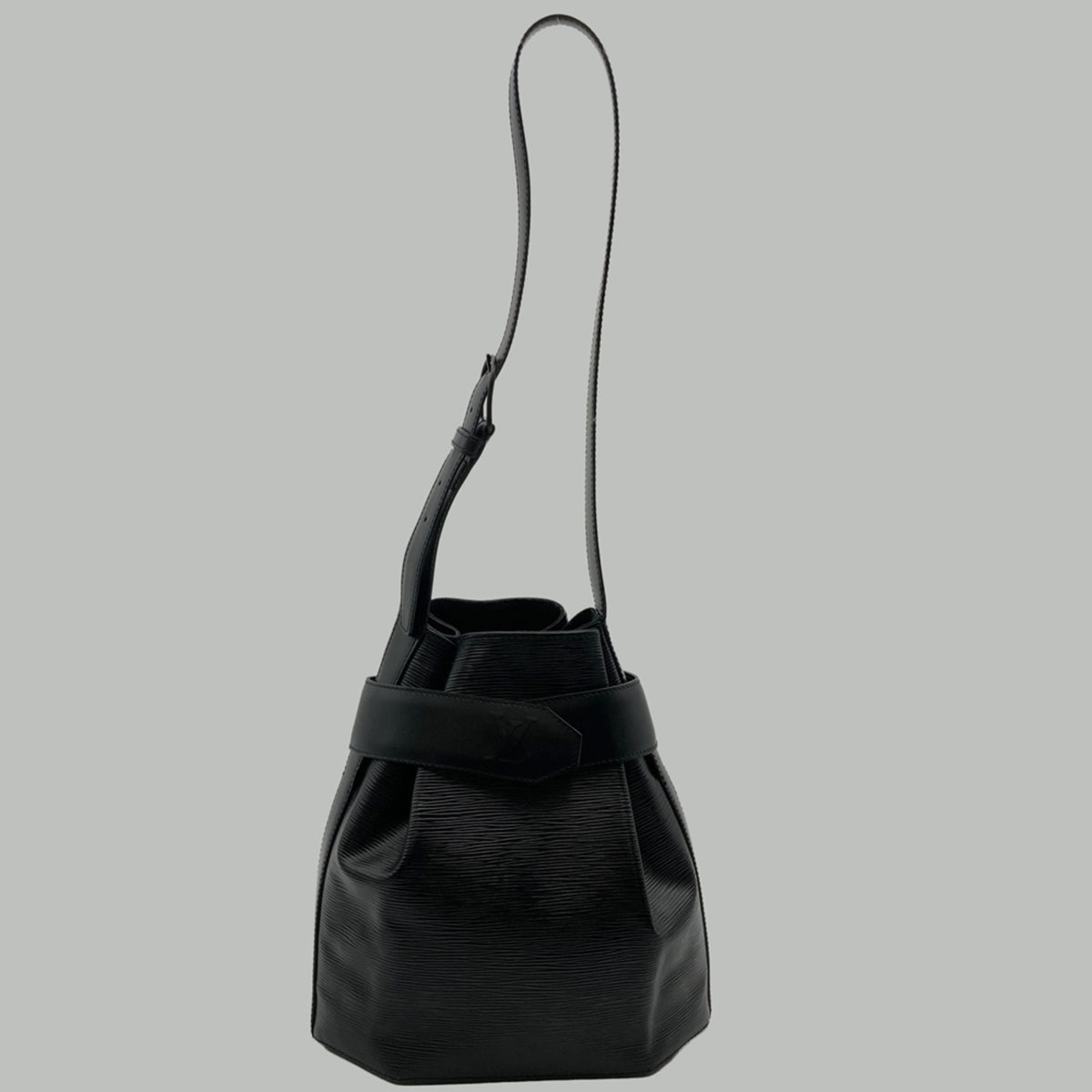 Louis Vuitton Black Epi Leather Shoulder Bag (Pre-Owned)