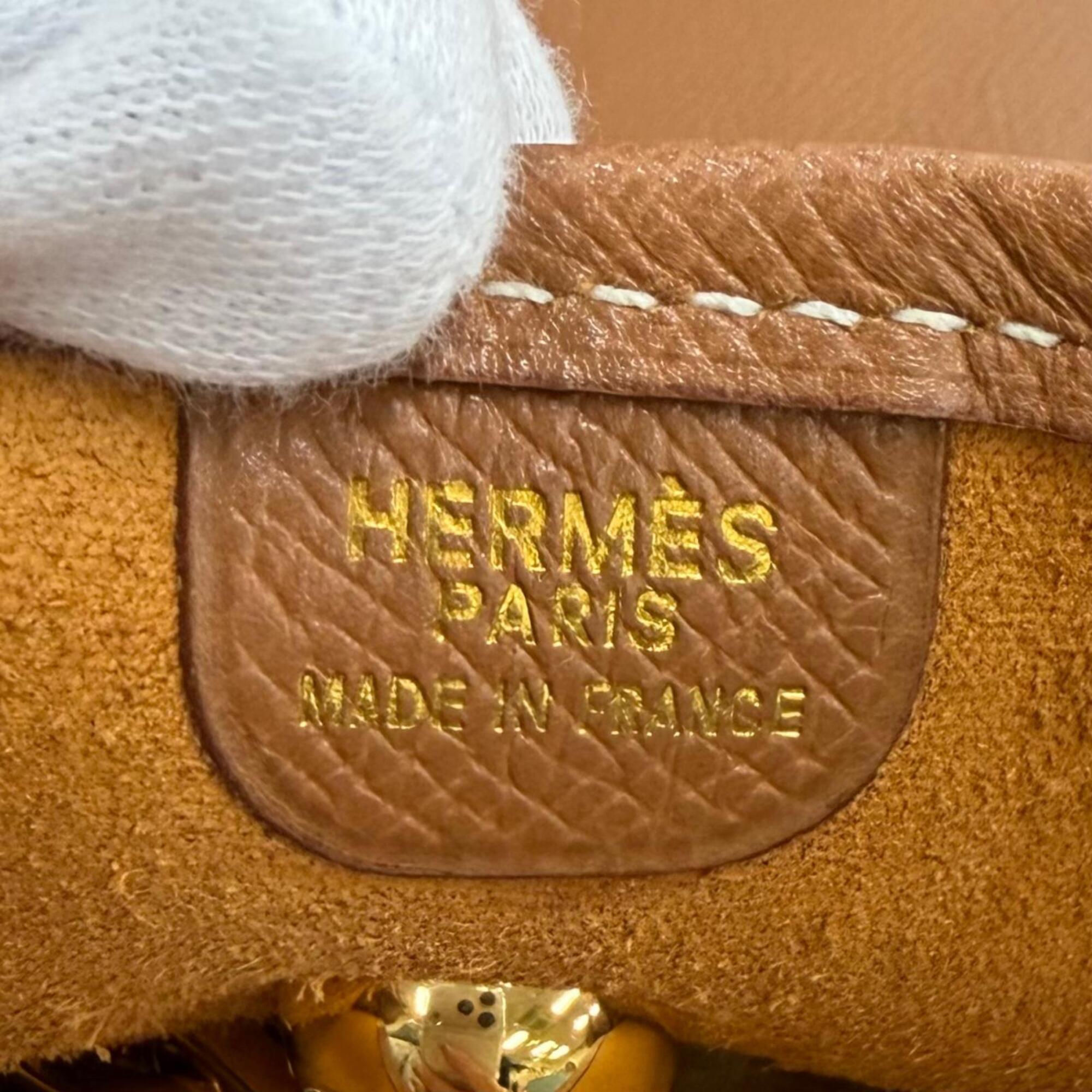 Hermes Gold Courchevel Leather Shoulder Bag (Pre-Owned)