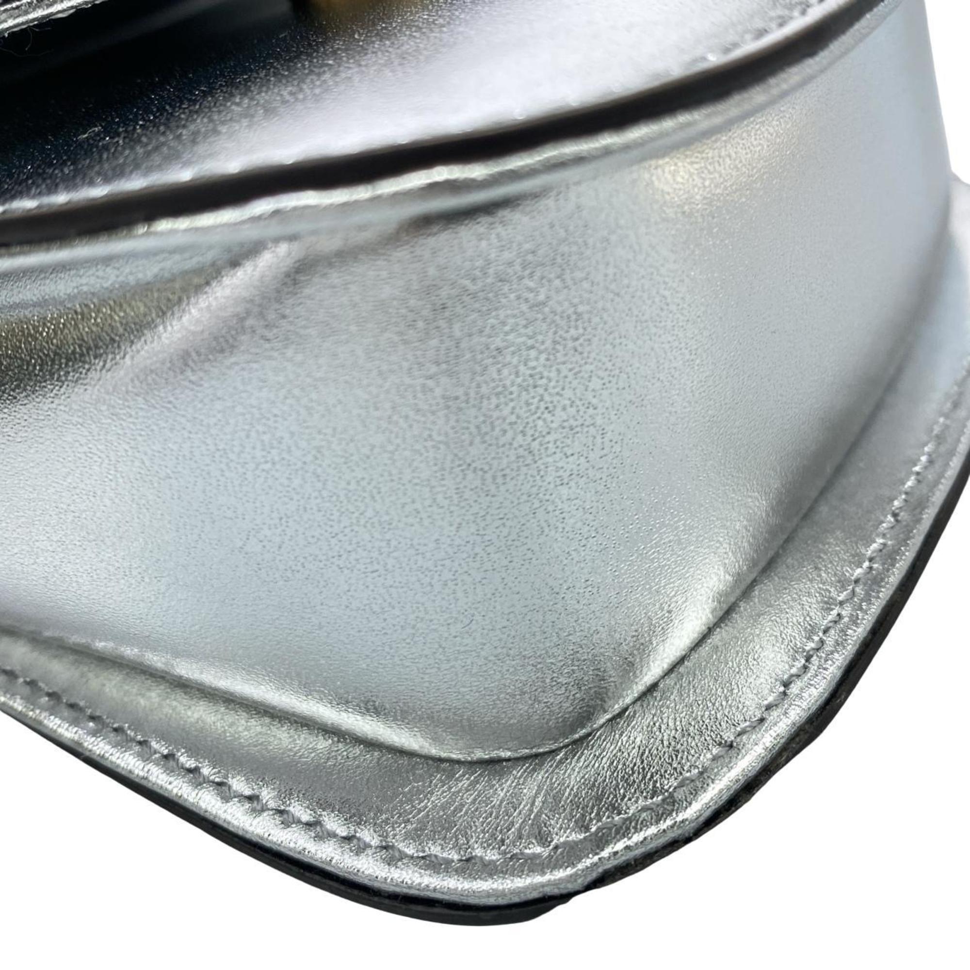 Gucci Silver Leather Handbag (Pre-Owned)