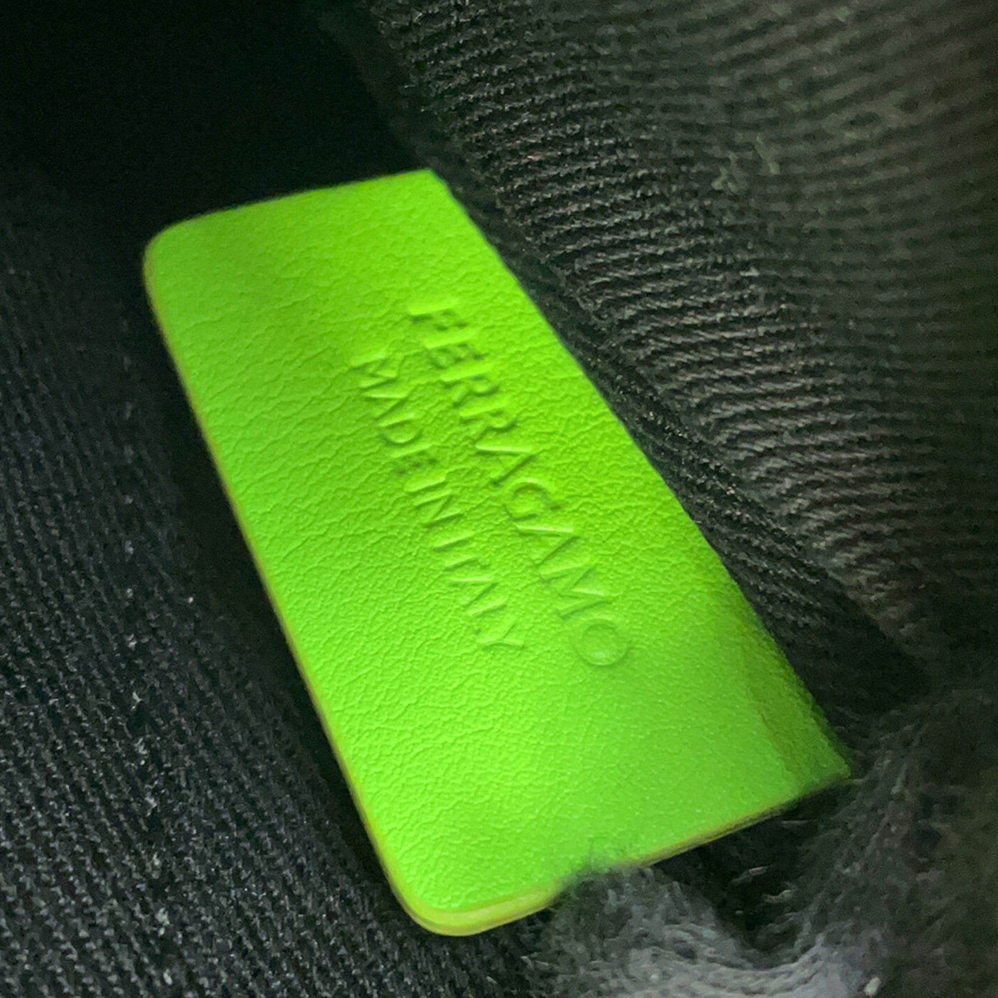 Salvatore Ferragamo Light Green Leather Clutch Bag (Pre-Owned)