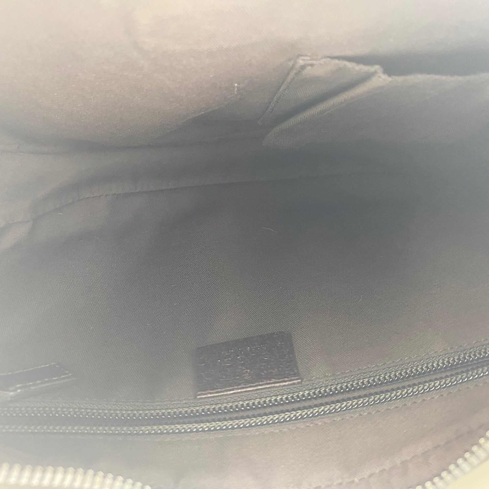 Gucci Beige Shoulder Bag (Pre-Owned)