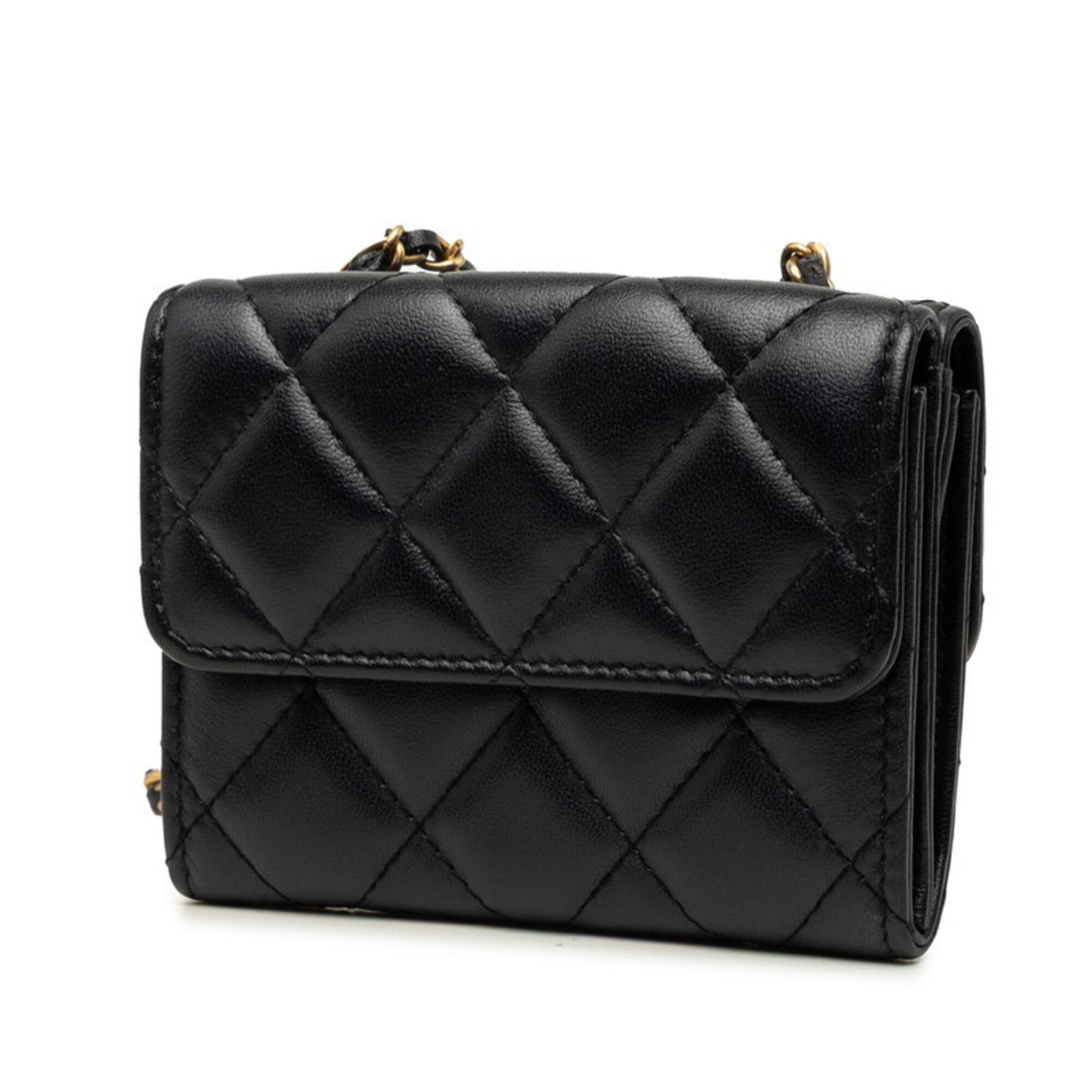 Chanel Black Leather Shoulder Bag (Pre-Owned)