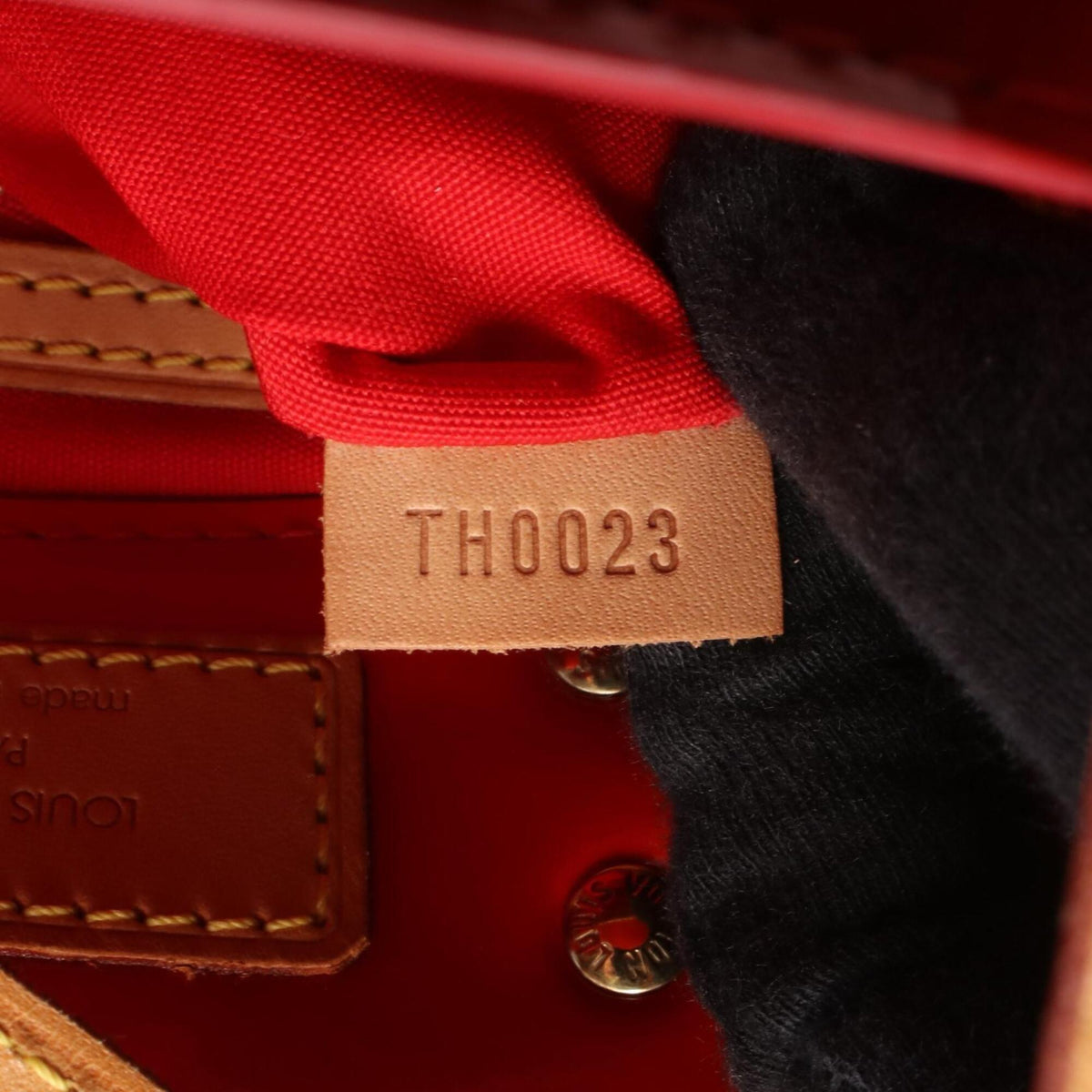 Louis Vuitton Red Color Rouge Leather Handbag (Pre-Owned)