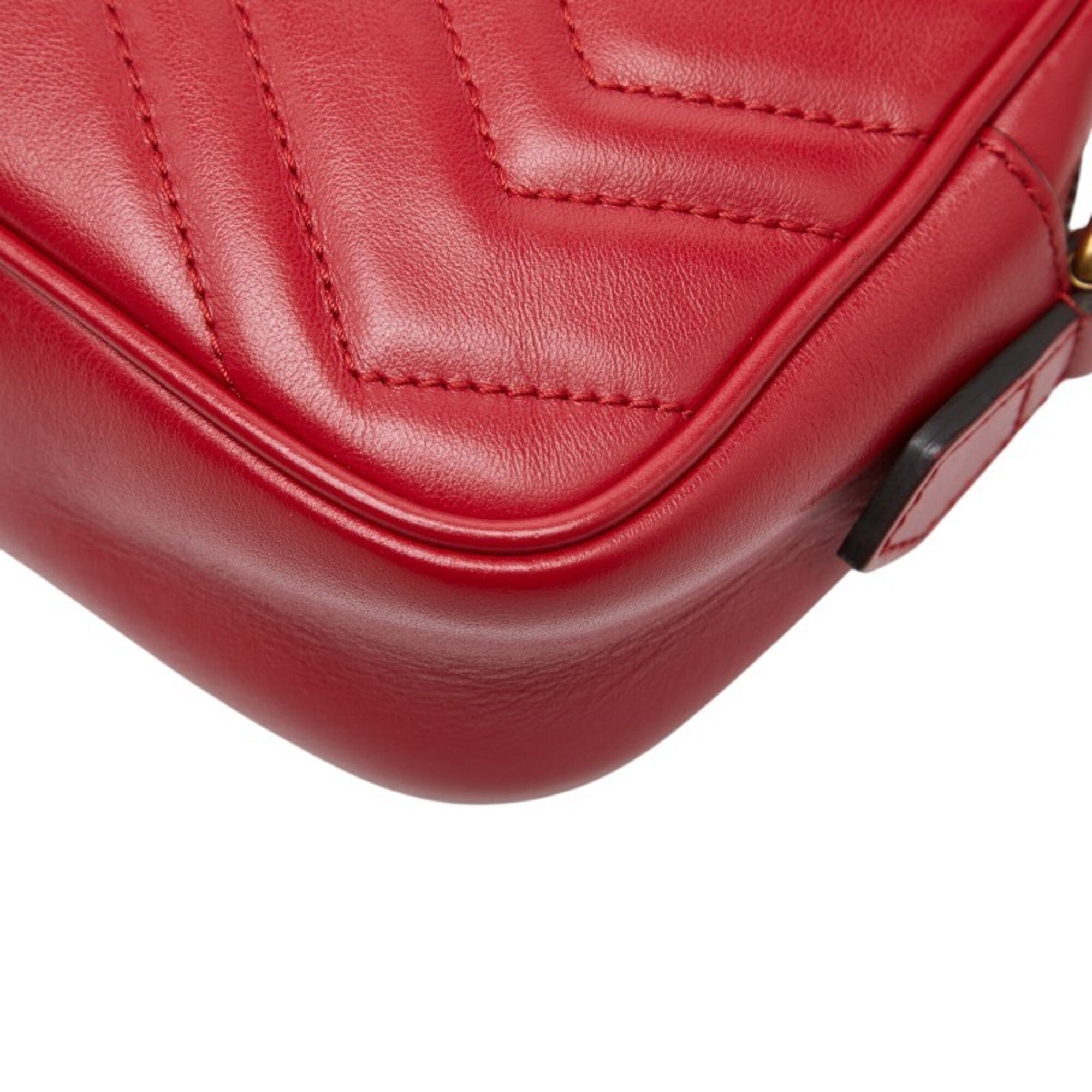 Gucci Red Color Leather Shoulder Bag (Pre-Owned)