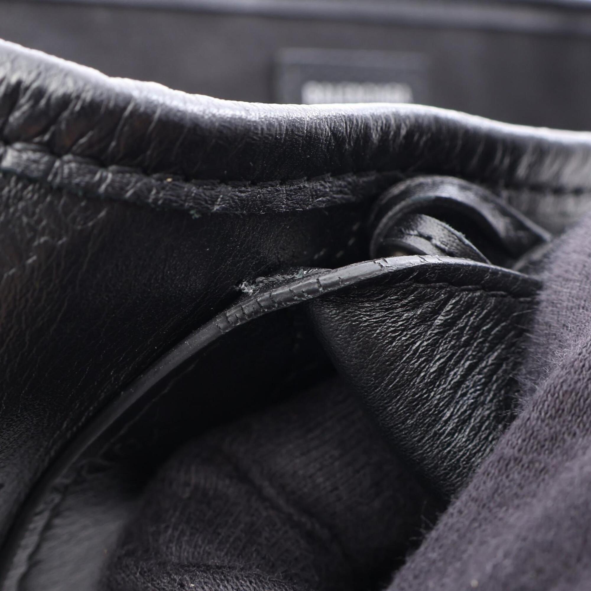 Balenciaga Black Leather Handbag Pouch (Pre-Owned)