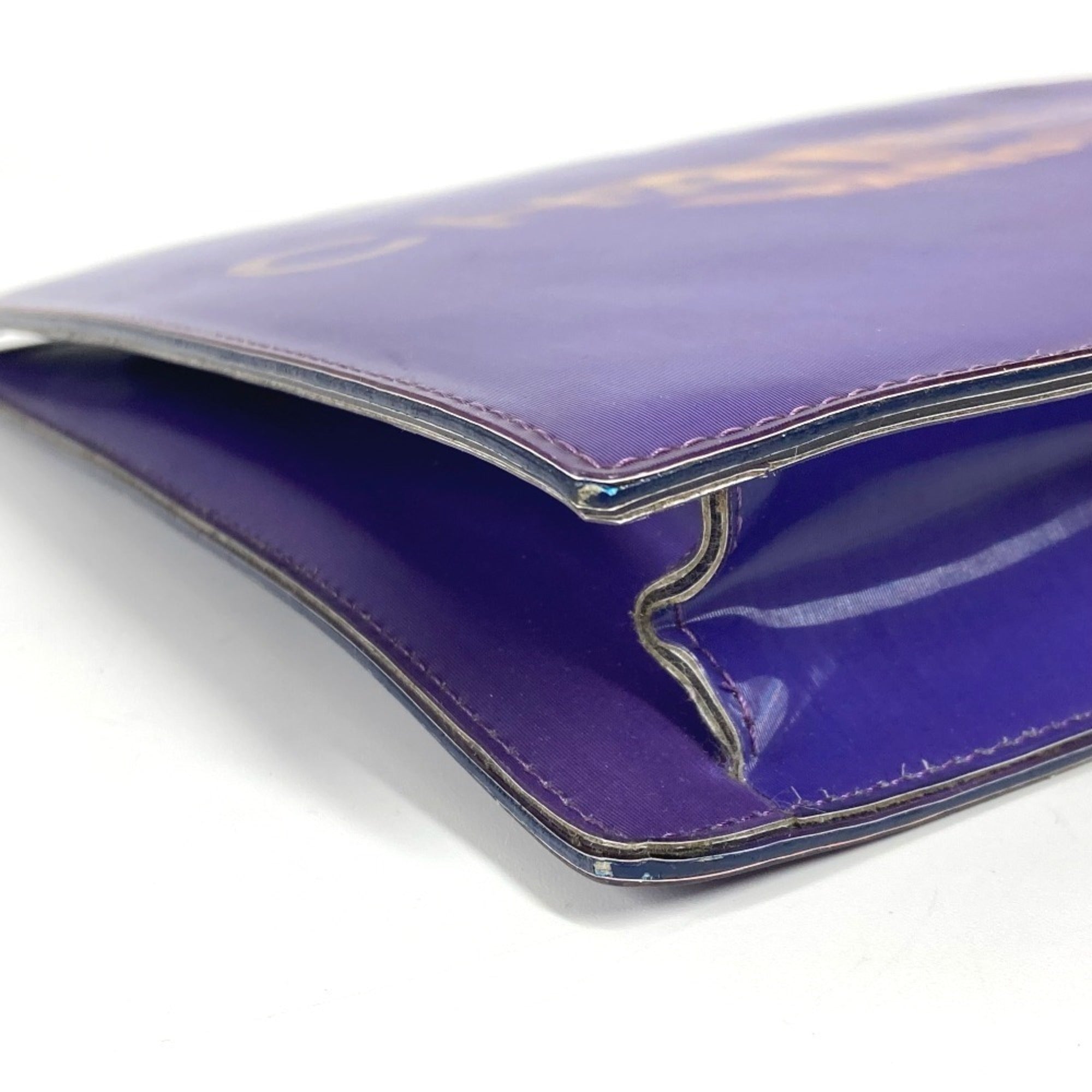 Chanel Purple Vinyl Shoulder Bag (Pre-Owned)