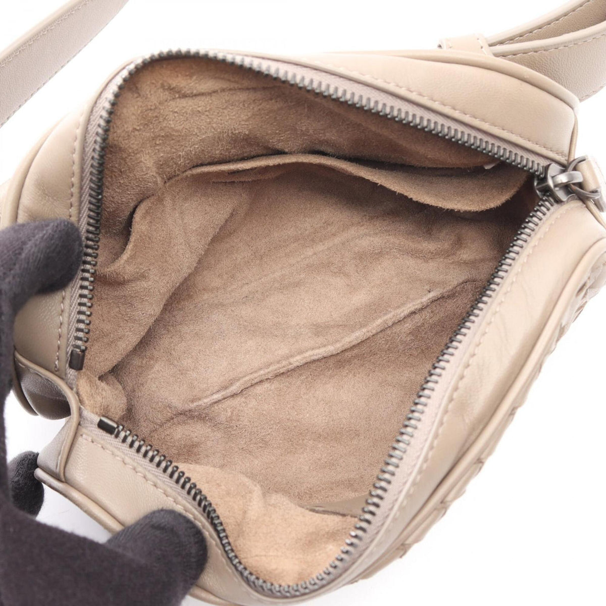 Bottega Veneta Beige Intrecciato Fanny Pack (Pre-Owned)