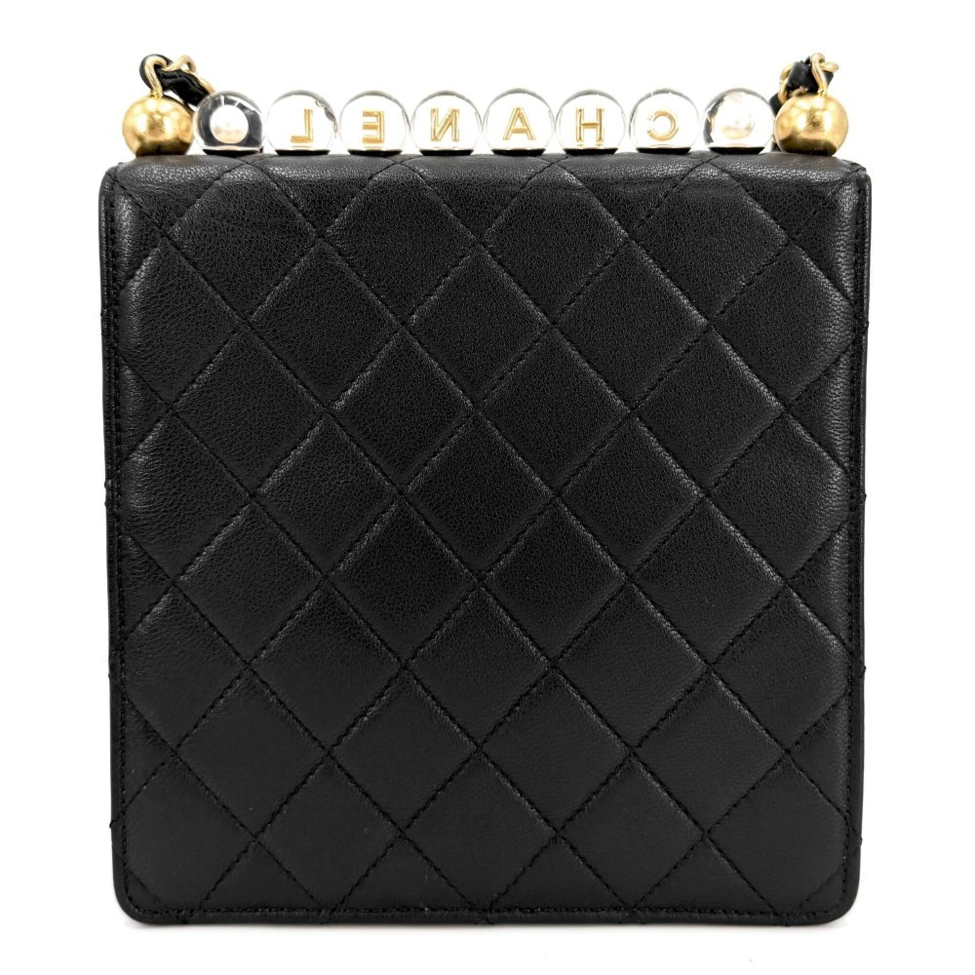 Chanel Matelasse Black Leather Shoulder Bag (Pre-Owned)