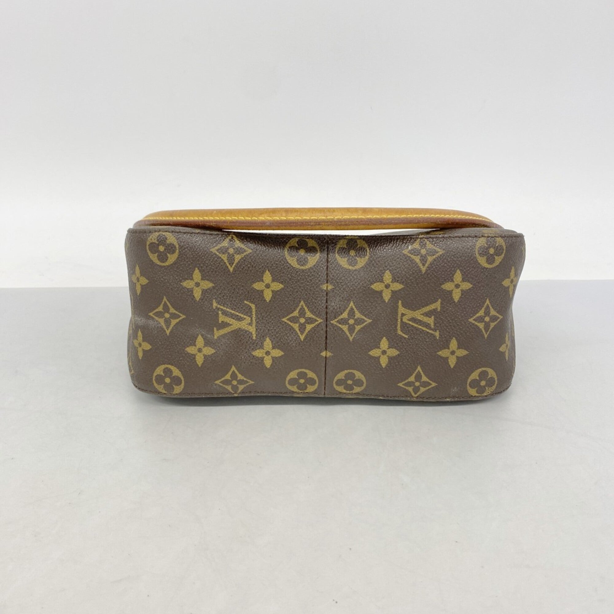 Louis Vuitton Brown Shoulder Bag (Pre-Owned)
