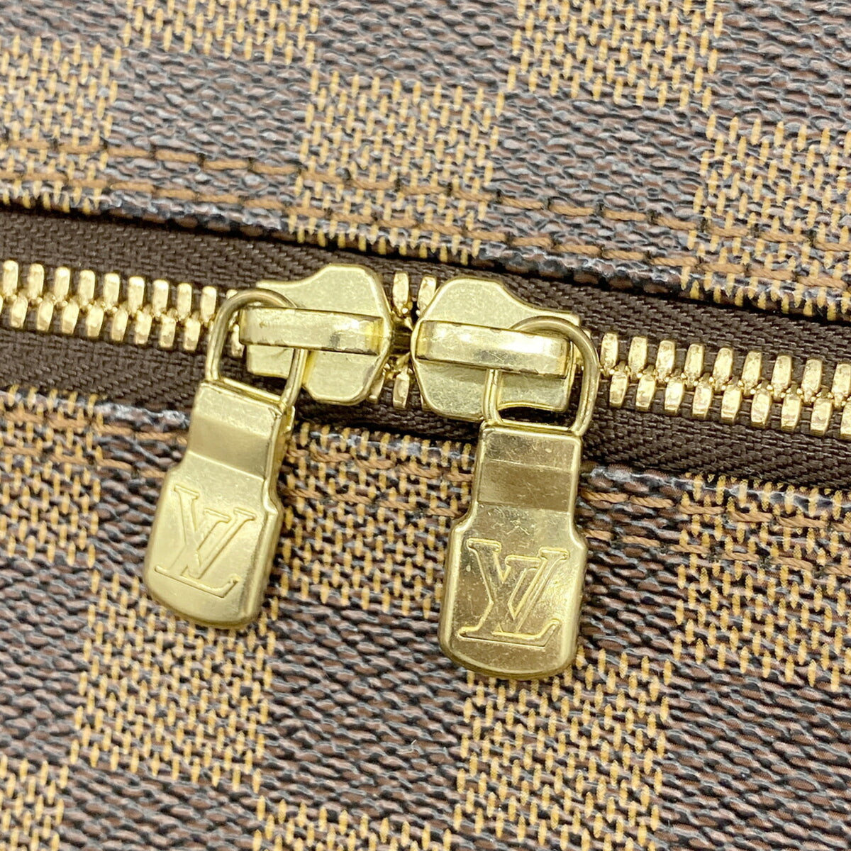 Louis Vuitton Ebene Shoulder Bag (Pre-Owned)