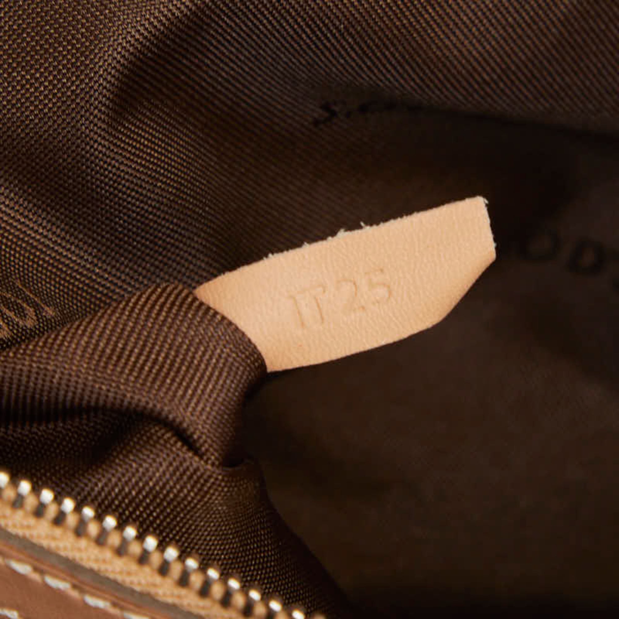 Tod's Beige Leather Handbag Shoulder Bag (Pre-Owned)