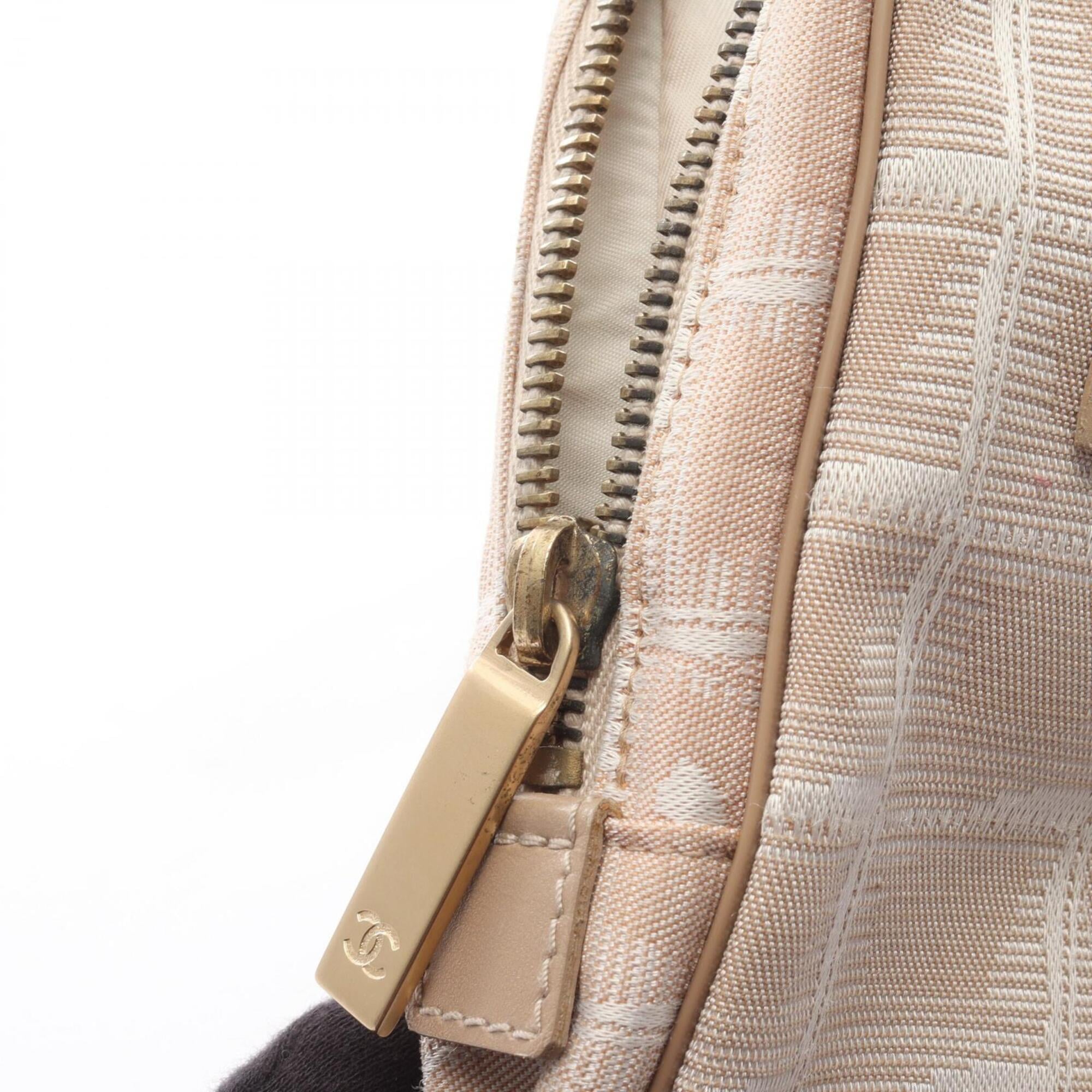 Chanel Beige New Travel Line Leather Shoulder Bag (Pre-Owned)
