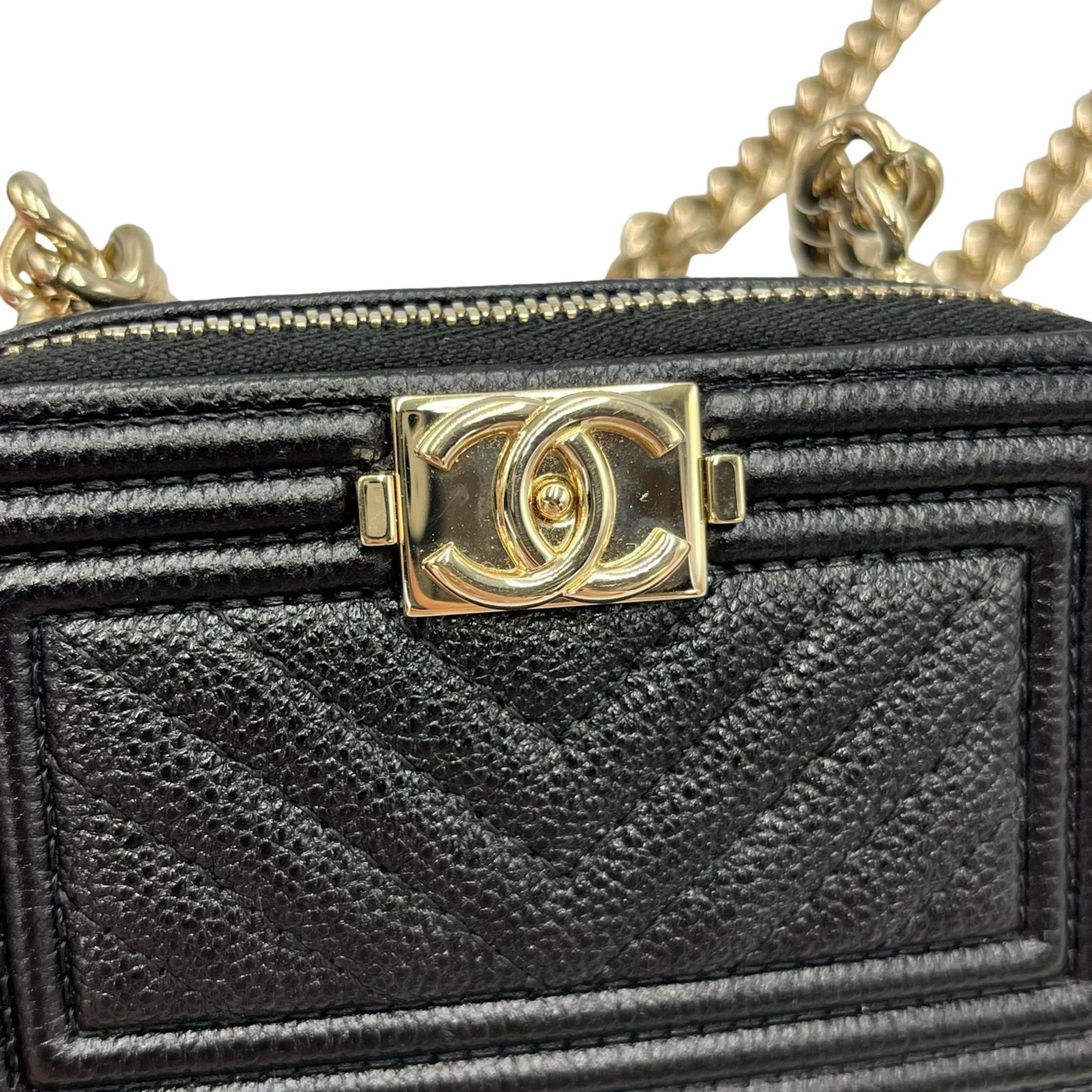 Chanel Boy Chanel Black Grained Calfskin Shoulder Bag (Pre-Owned)