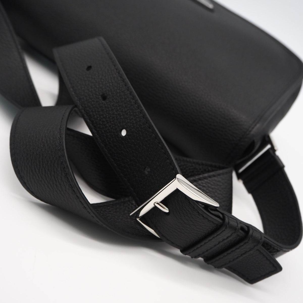 Prada Black Leather Shoulder Bag (Pre-Owned)