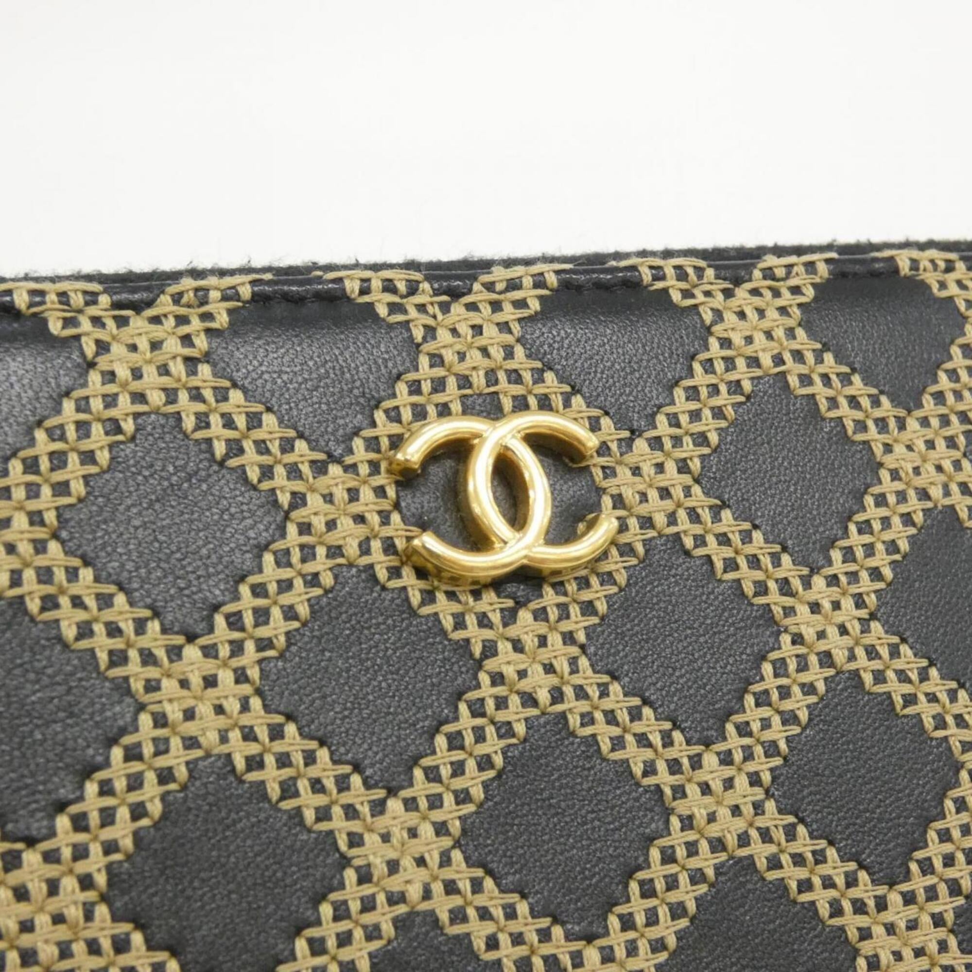 Chanel Beige Black Leather Long Wallet (Bi-Fold) (Pre-Owned)