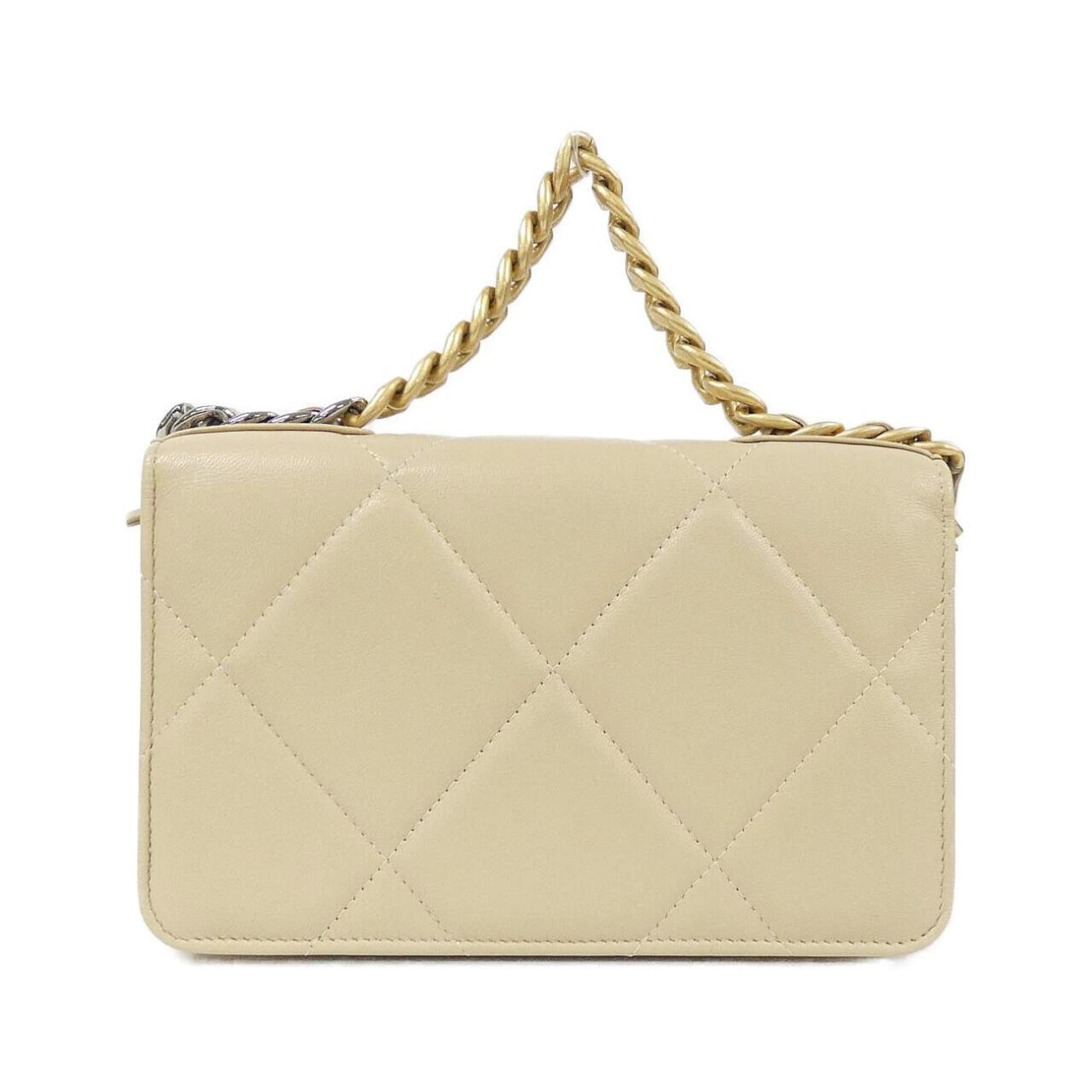 Chanel Beige Leather Chain/Shoulder Wallet (Pre-Owned)