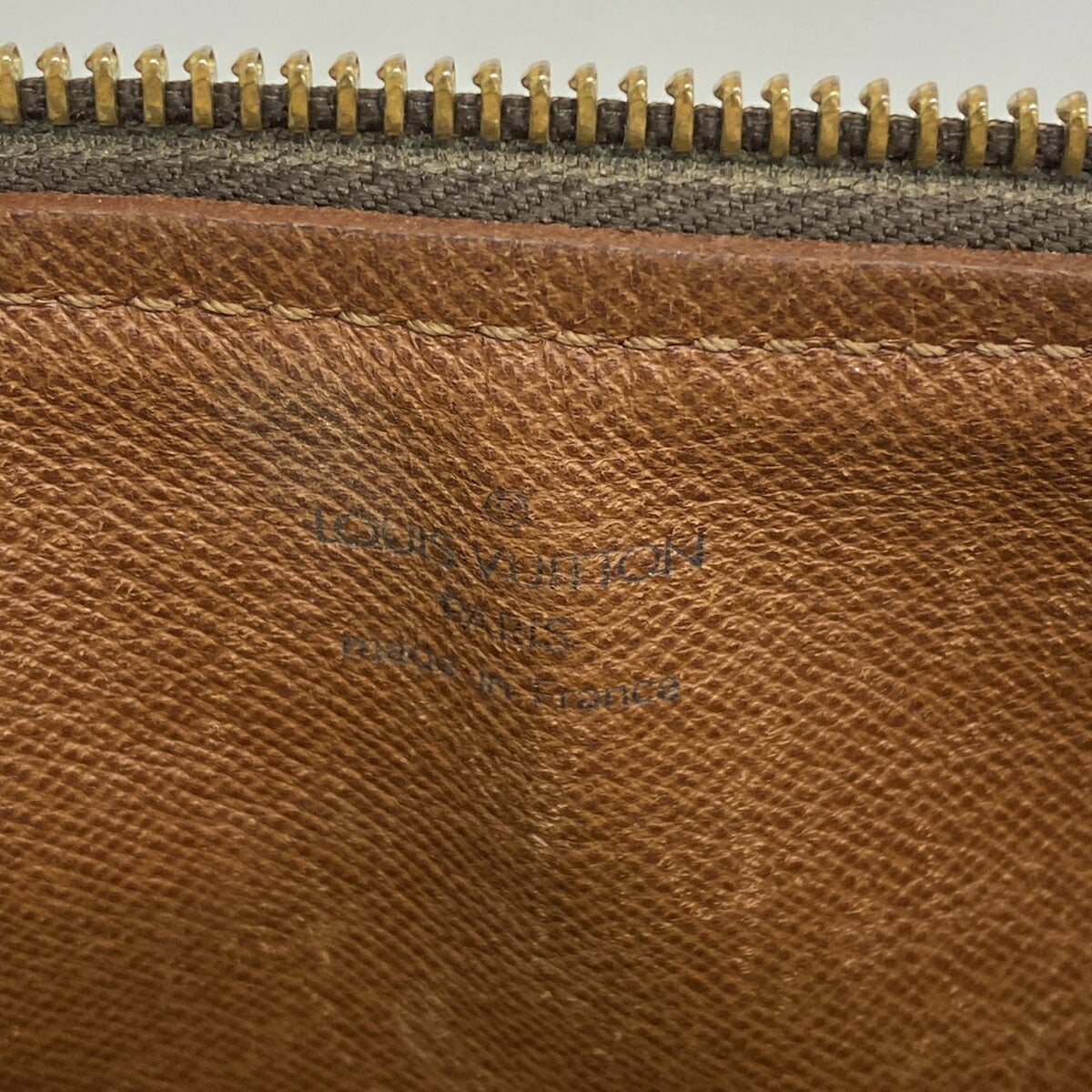 Louis Vuitton Brown Handbag (Pre-Owned)