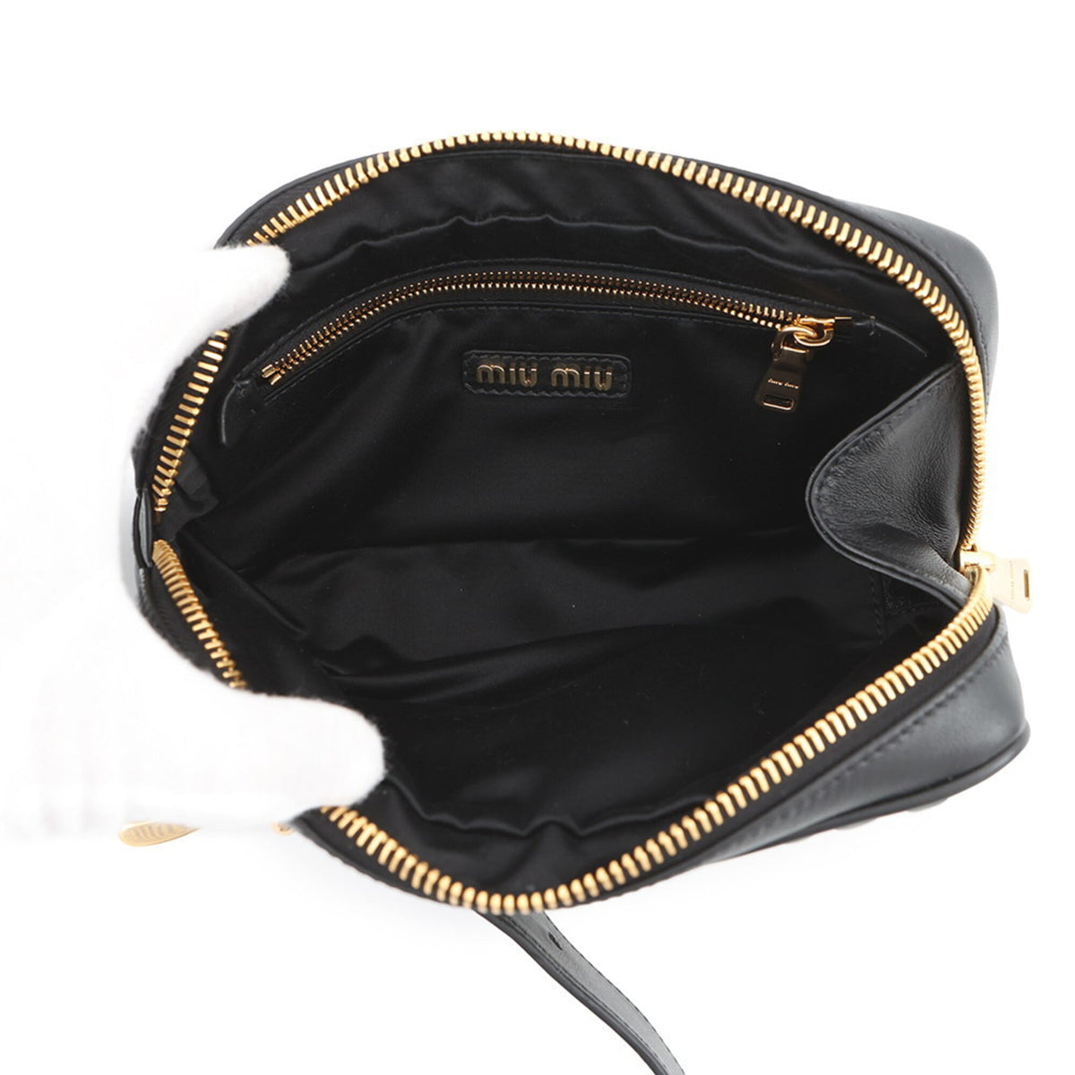 Miu Miu Matelasse Black Leather Clutch Bag Handbag (Pre-Owned)