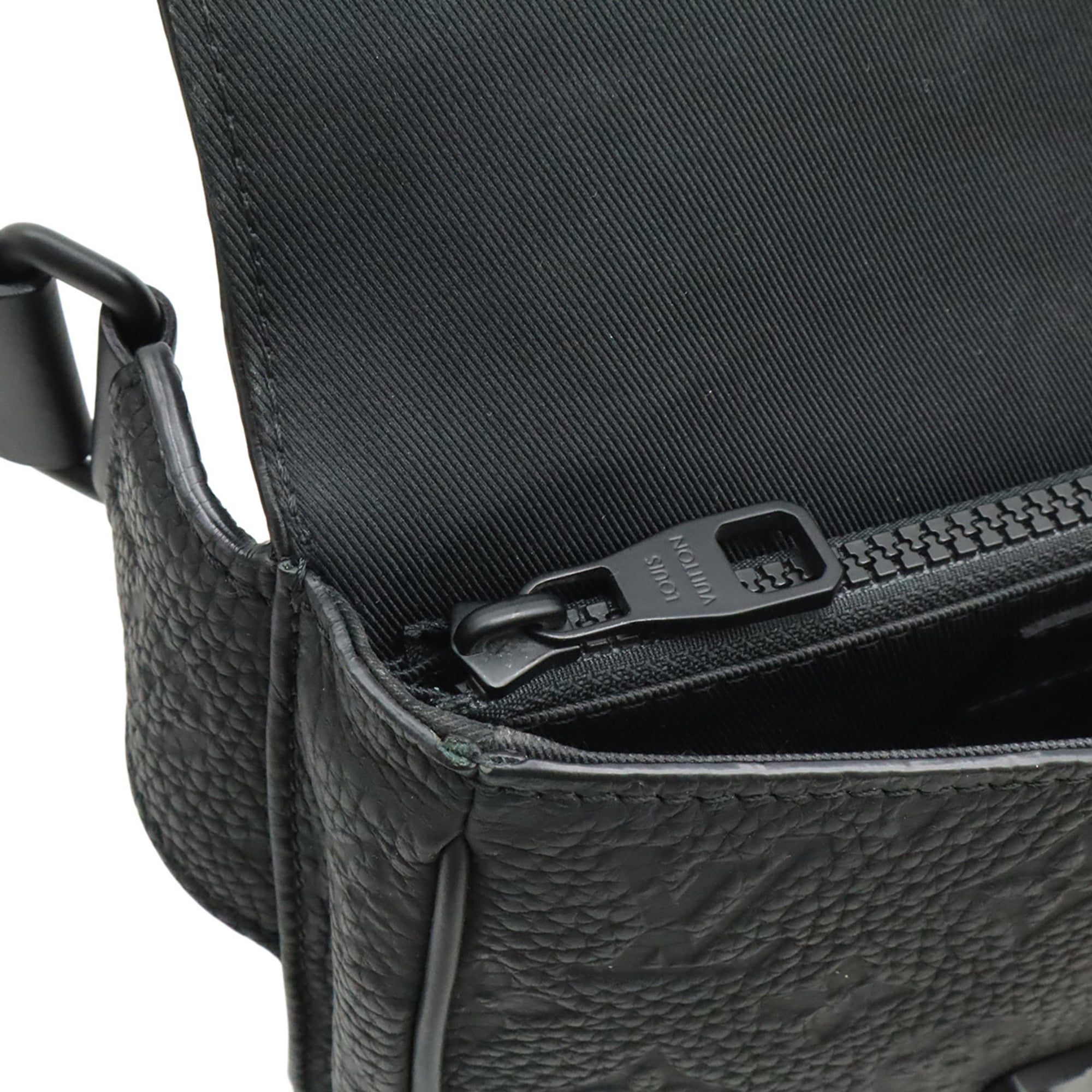 Louis Vuitton Black Noir Monogram Leather Shoulder Bag Sling Bag (Pre-Owned)