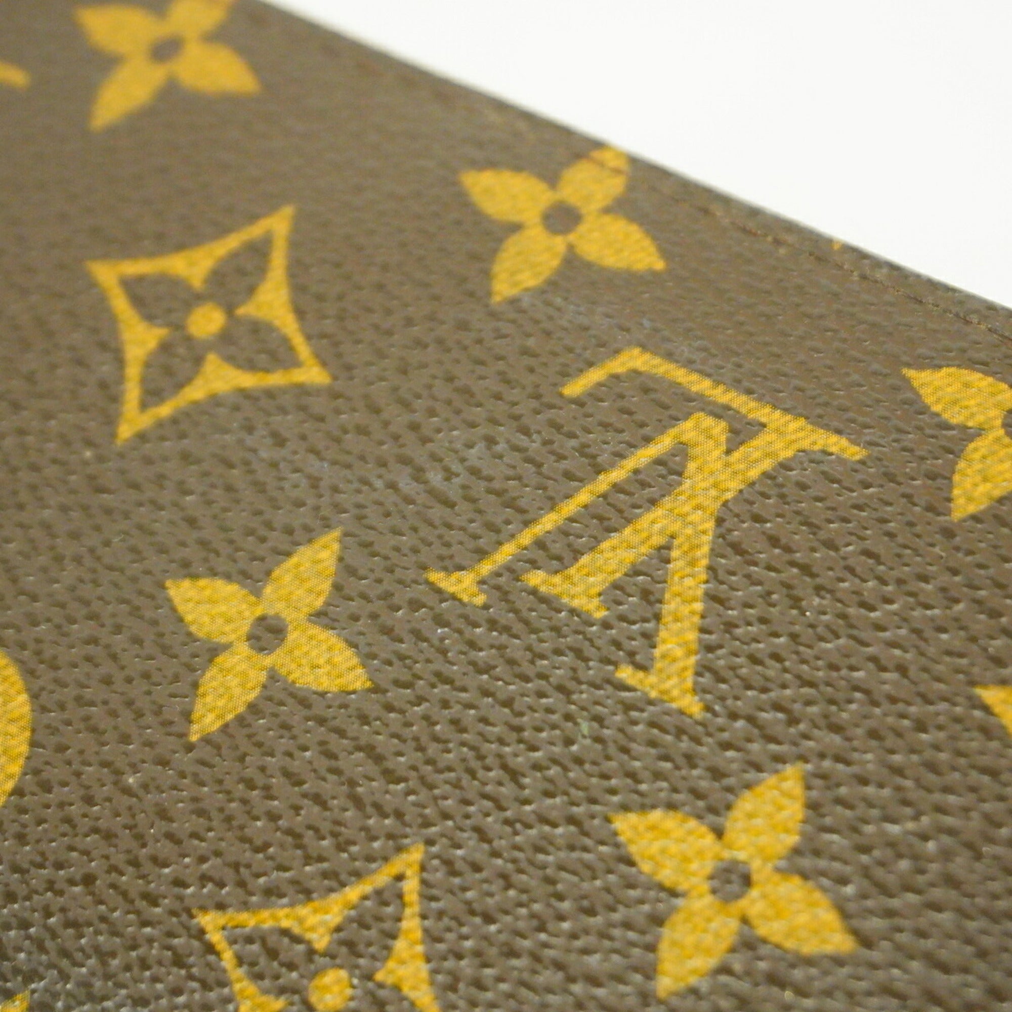 Louis Vuitton Brown Long Wallet (Bi-Fold) (Pre-Owned)